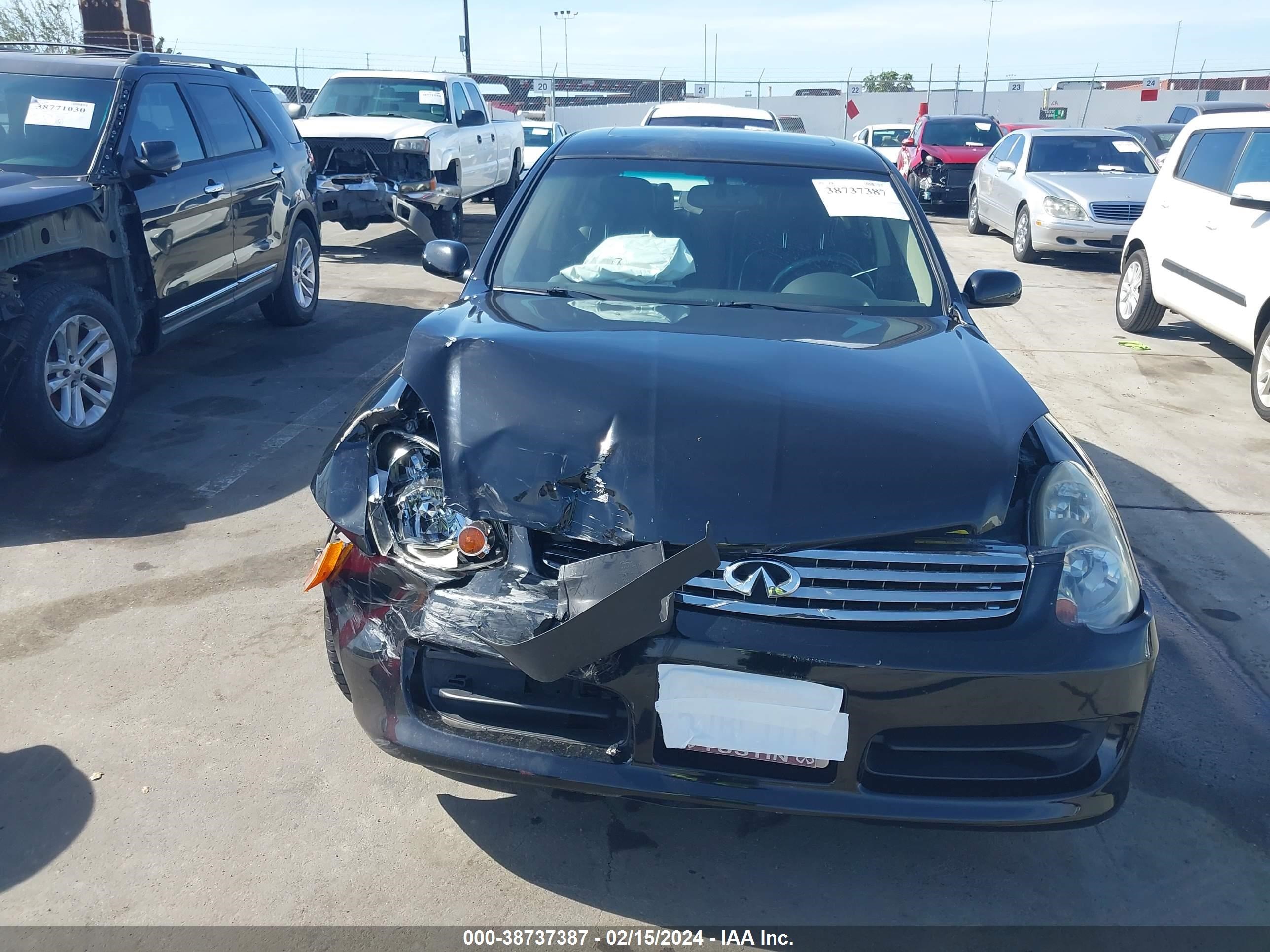 Photo 11 VIN: JNKCV51E44M603679 - INFINITI G 