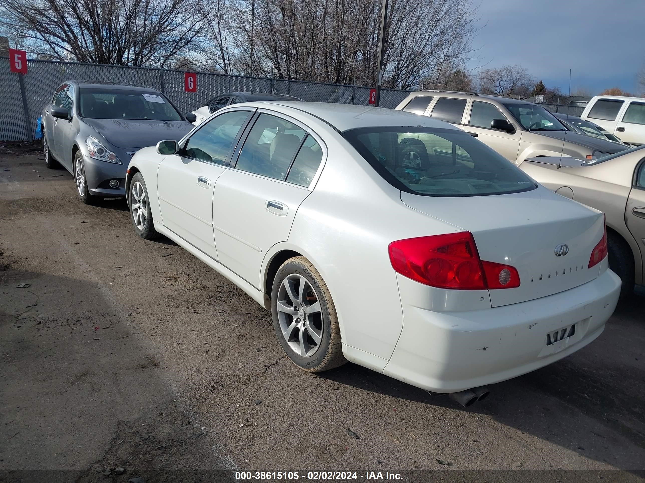 Photo 2 VIN: JNKCV51E56M510026 - INFINITI G 