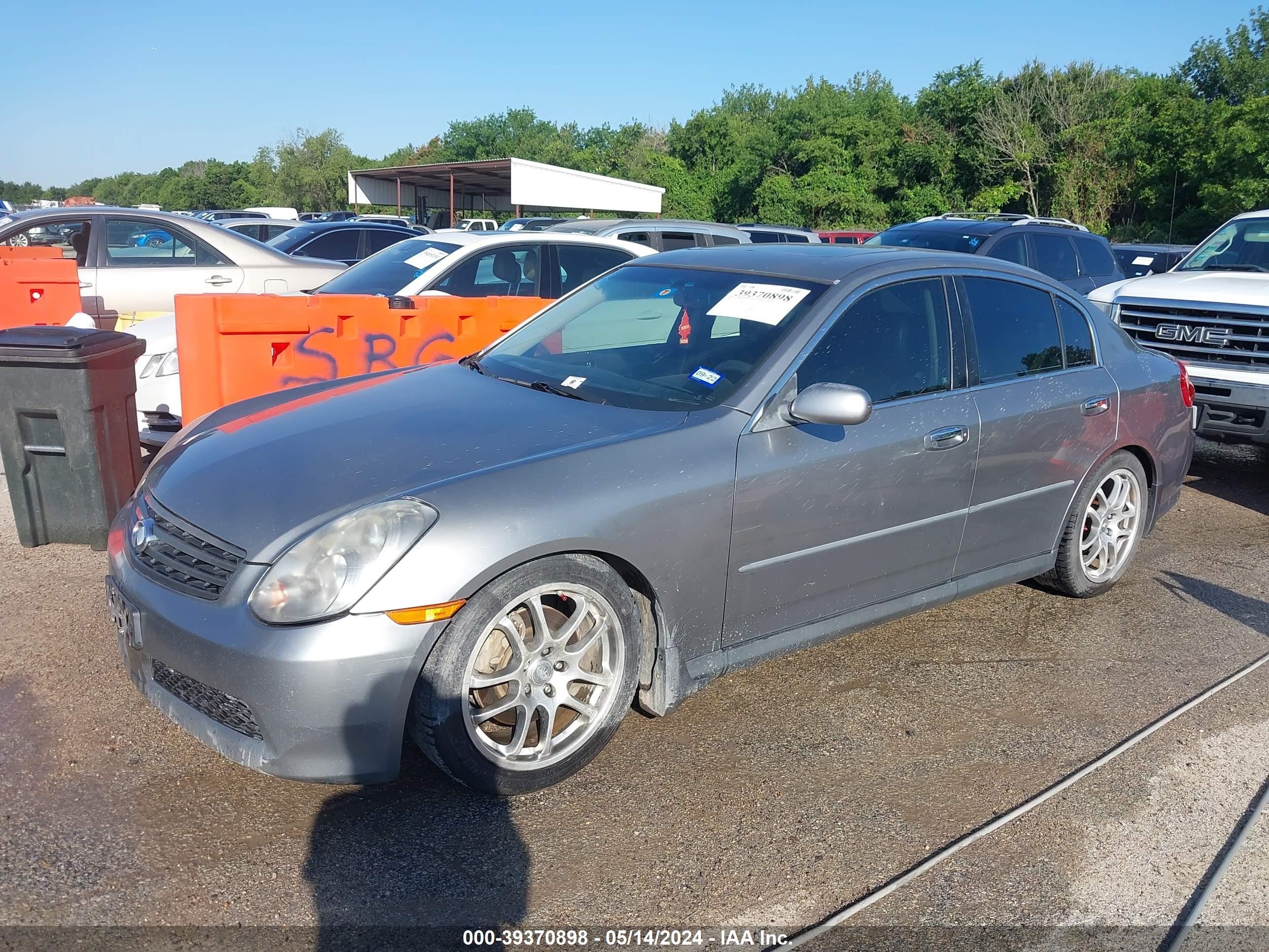 Photo 1 VIN: JNKCV51E56M513783 - INFINITI G 