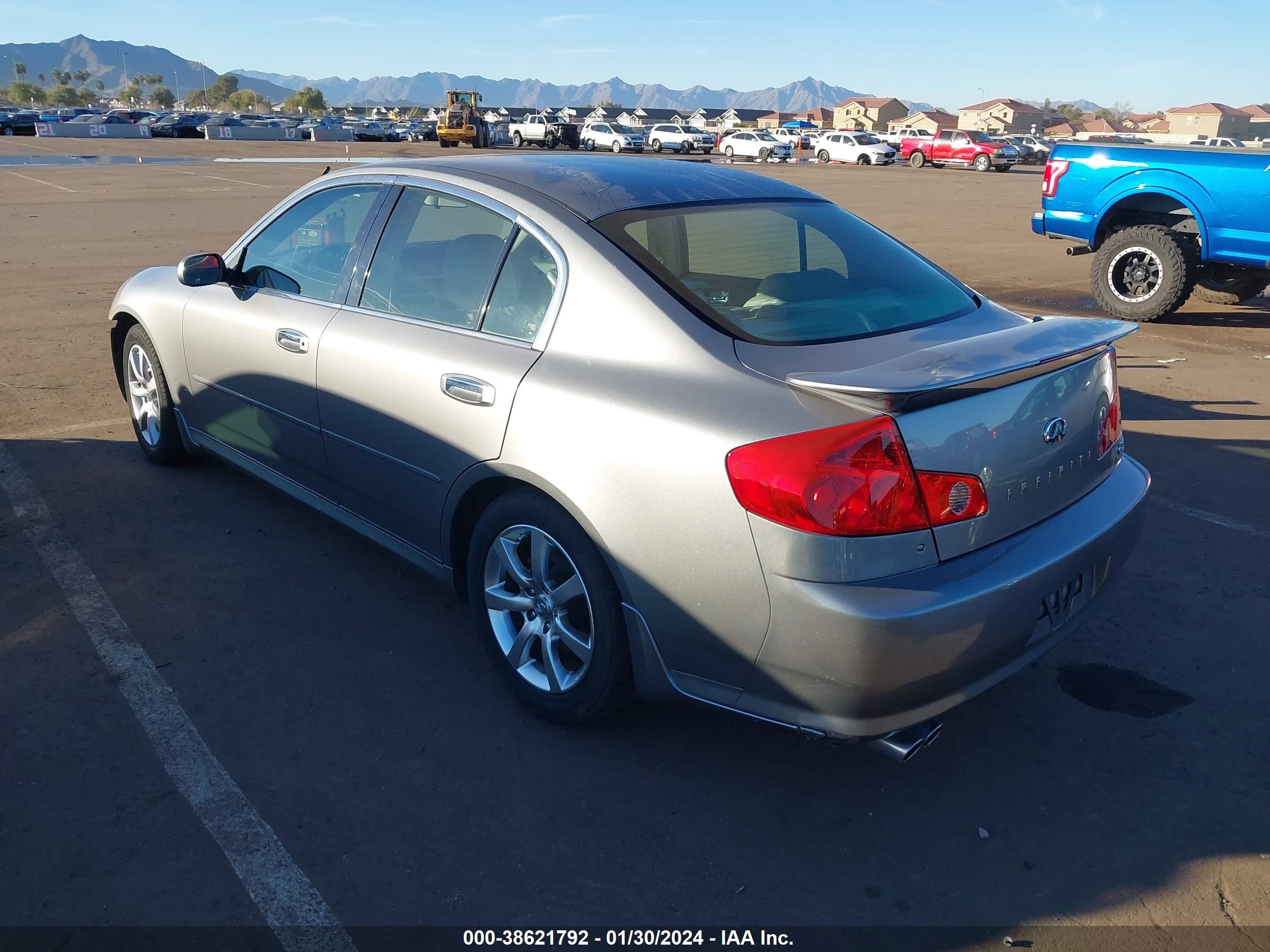 Photo 2 VIN: JNKCV51E56M516893 - INFINITI G 