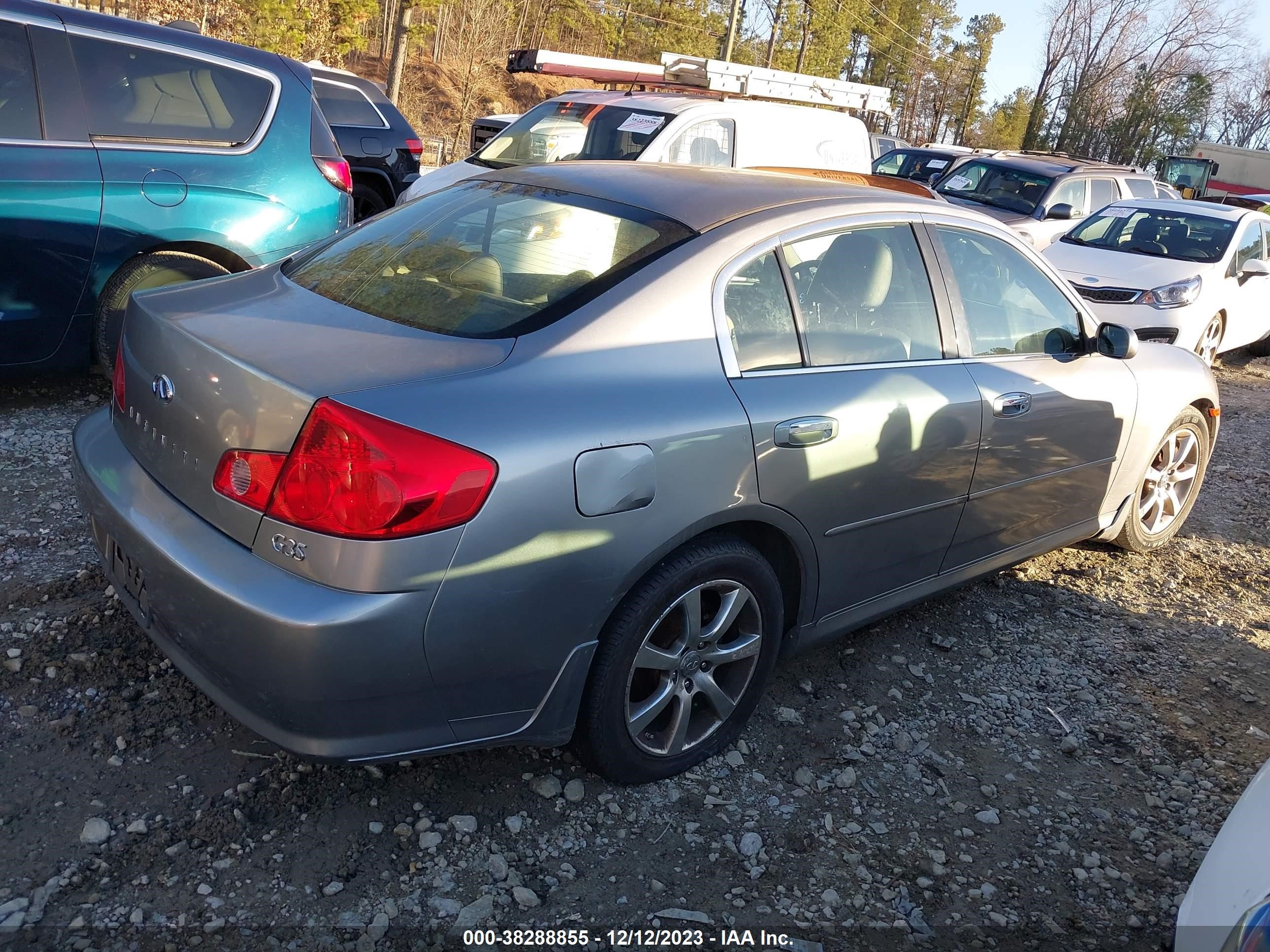 Photo 3 VIN: JNKCV51E75M222703 - INFINITI G 