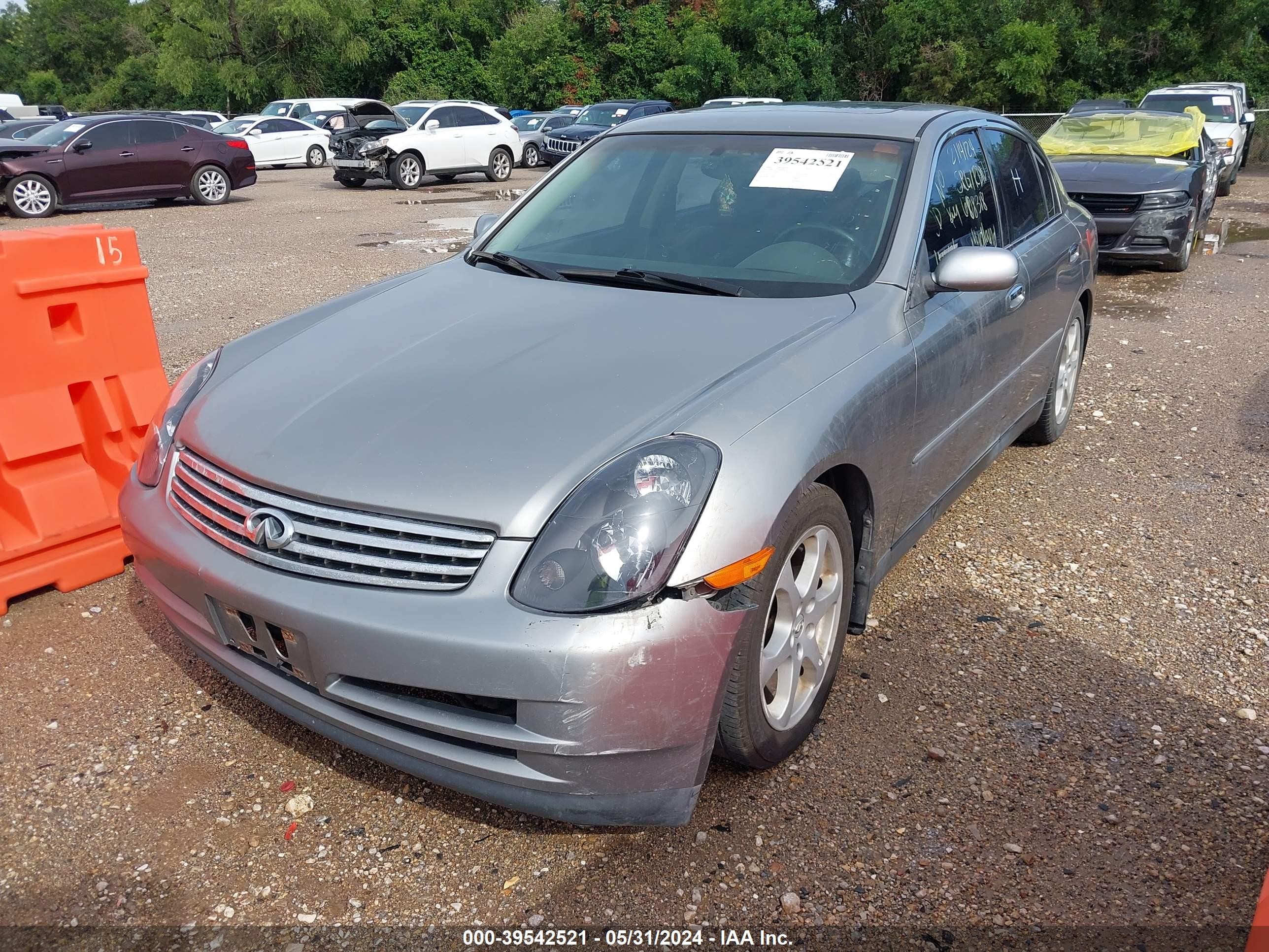 Photo 2 VIN: JNKCV51E84M608318 - INFINITI G 