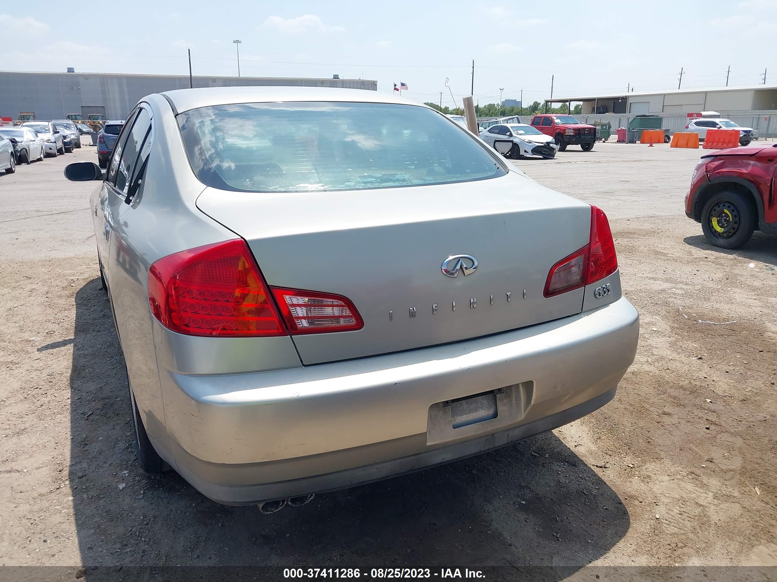 Photo 14 VIN: JNKCV51EX4M112632 - INFINITI G 