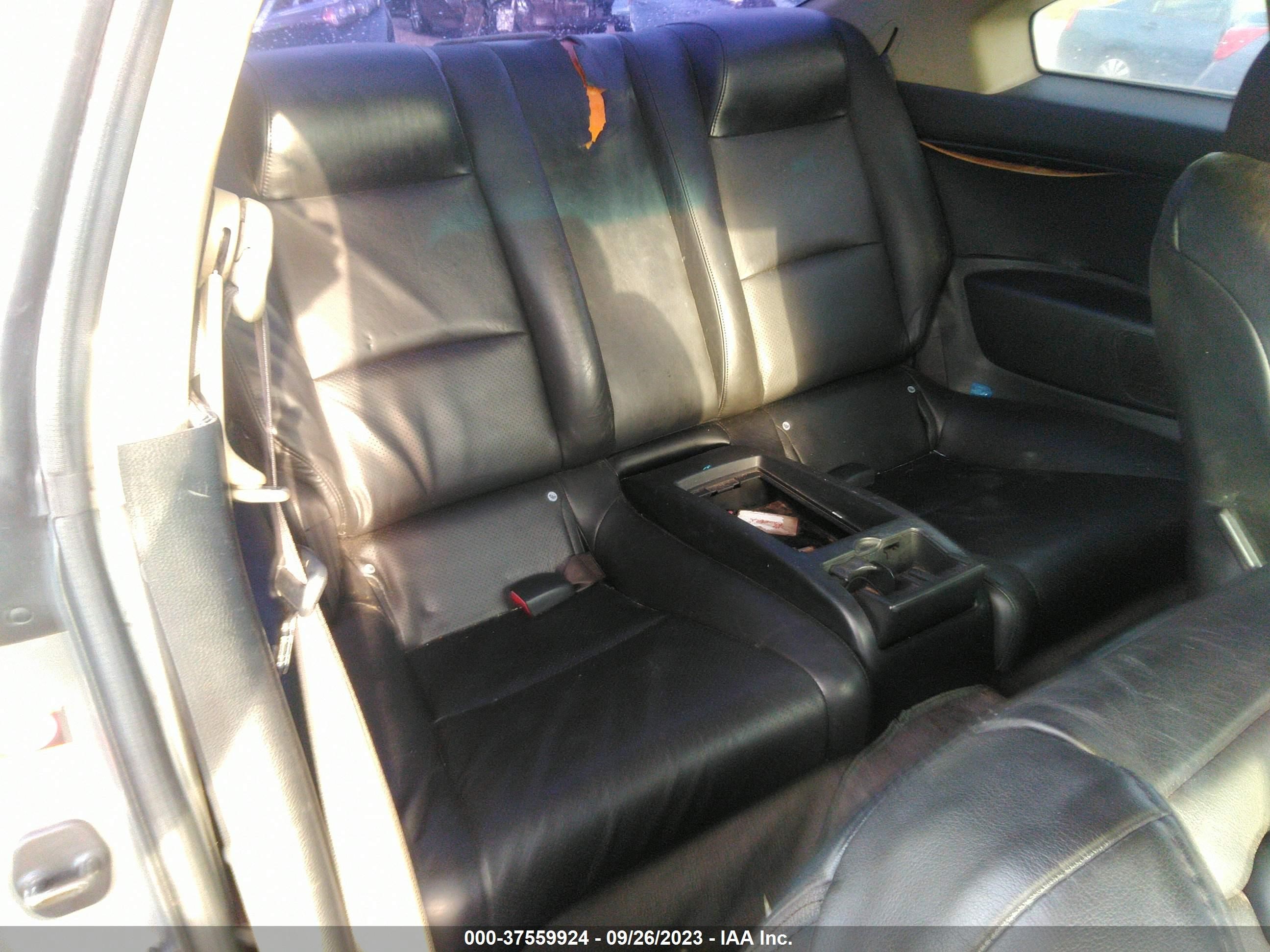 Photo 7 VIN: JNKCV54E04M301088 - INFINITI G 