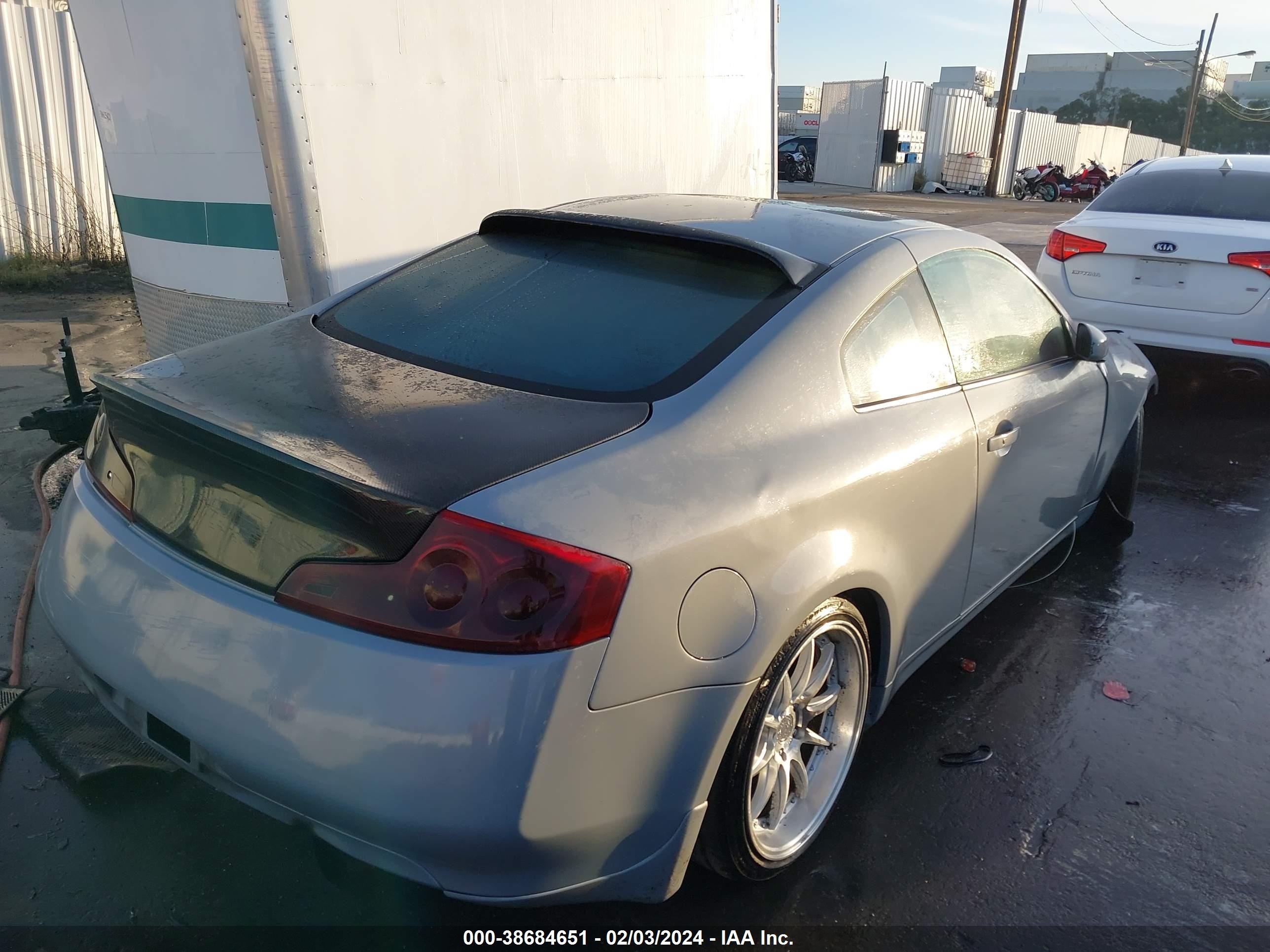 Photo 3 VIN: JNKCV54E07M908113 - INFINITI G 