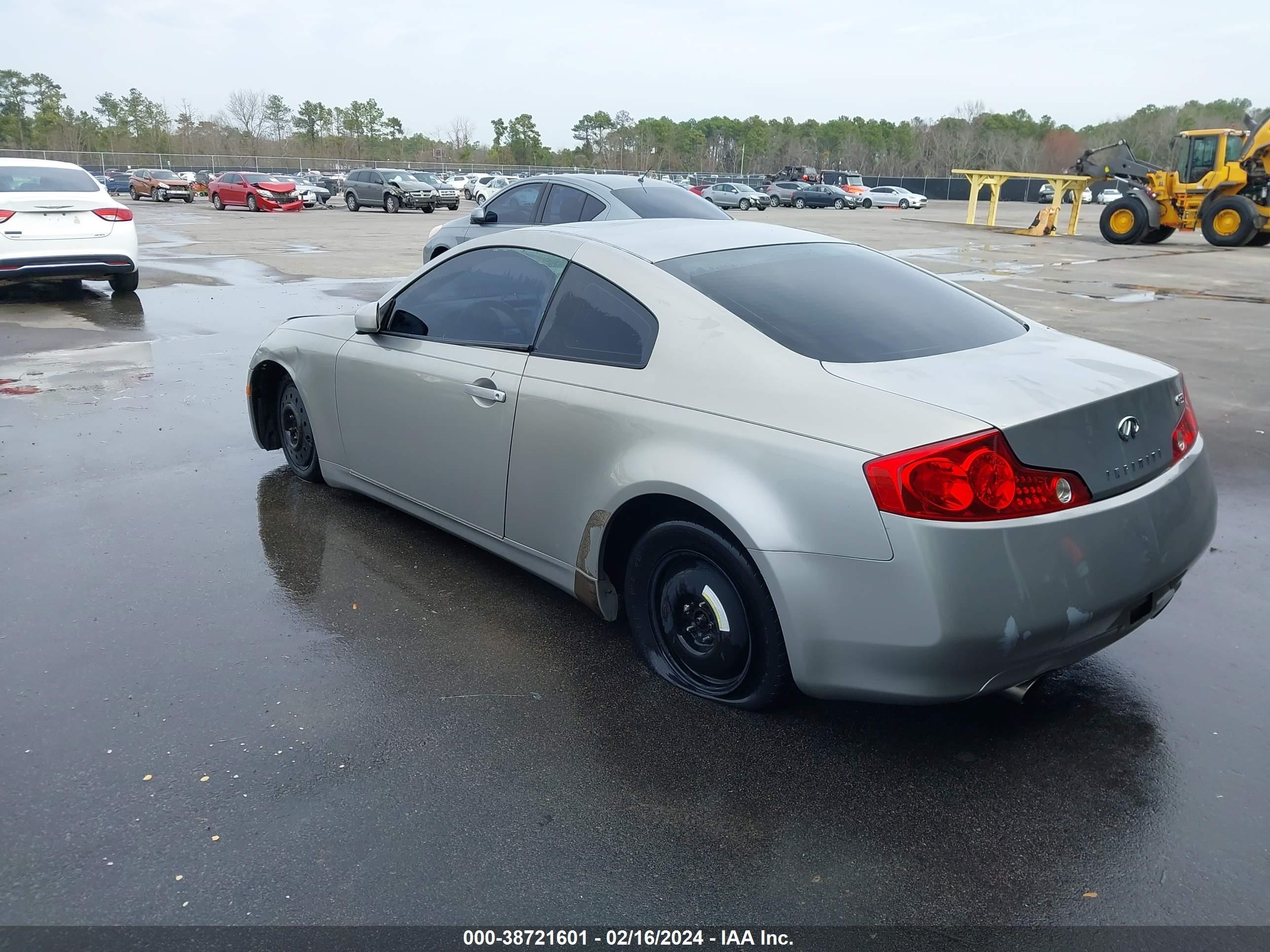 Photo 2 VIN: JNKCV54E23M215179 - INFINITI G 