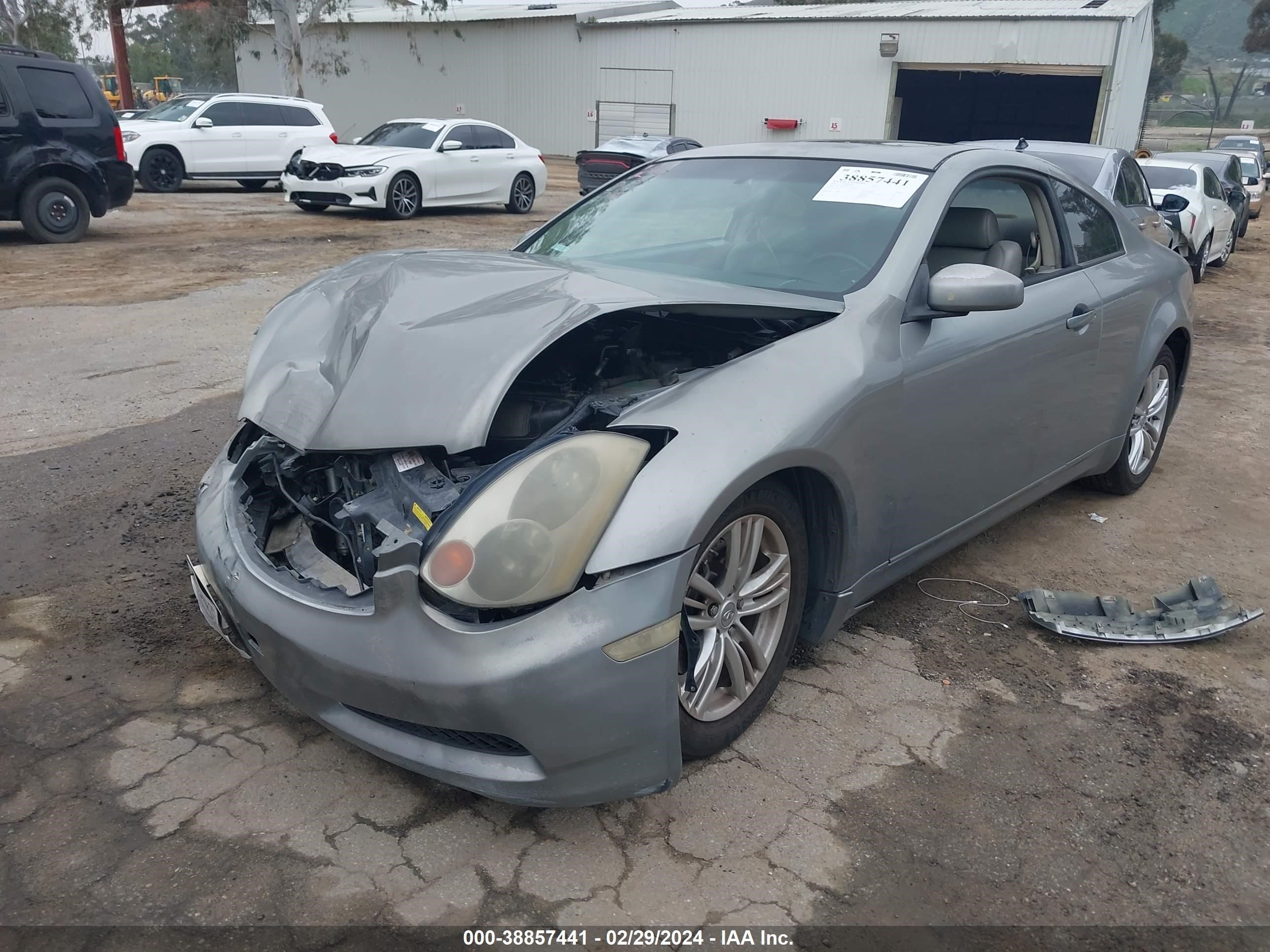 Photo 1 VIN: JNKCV54E25M415062 - INFINITI G 