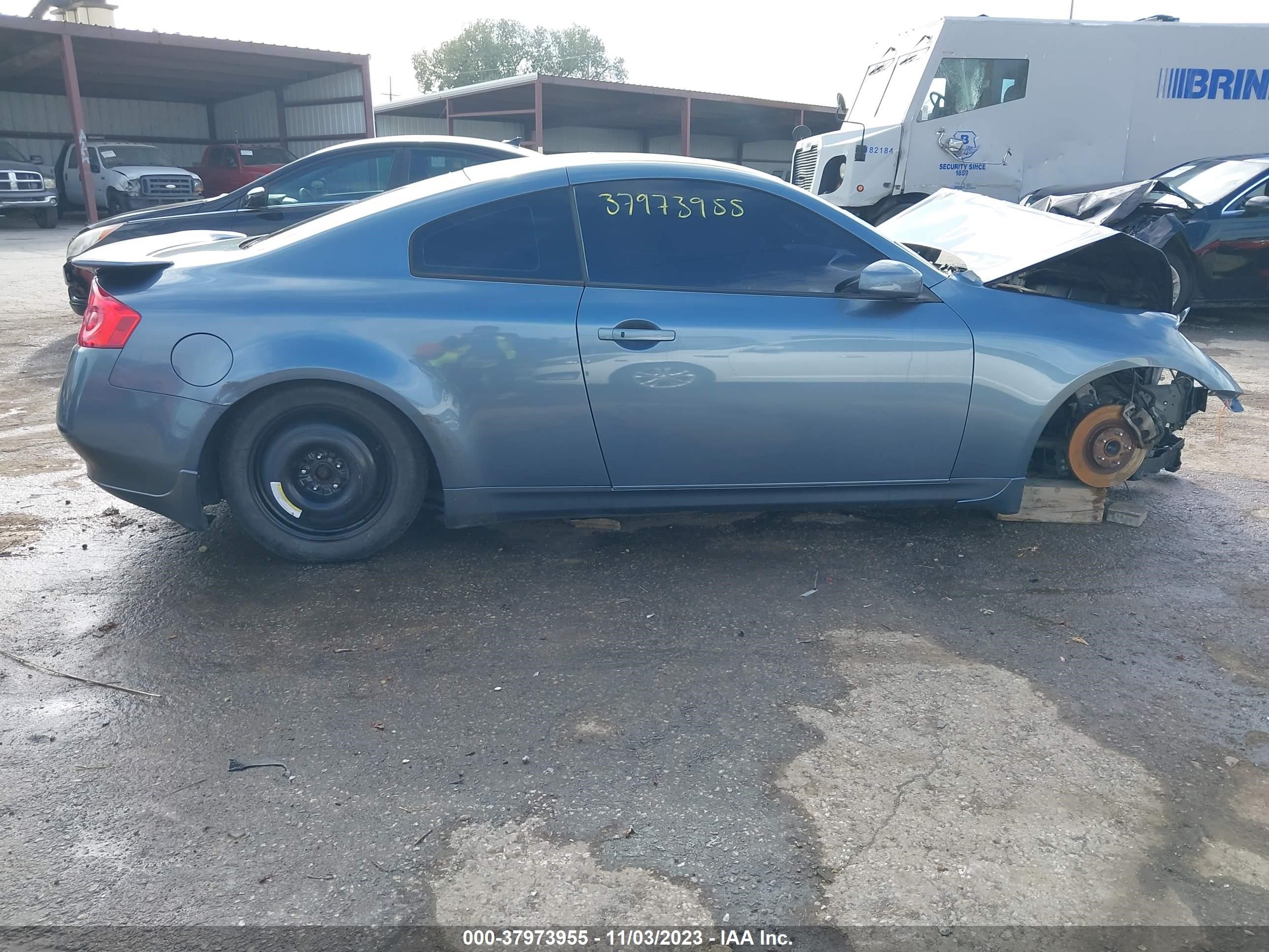 Photo 13 VIN: JNKCV54E26M707201 - INFINITI G 