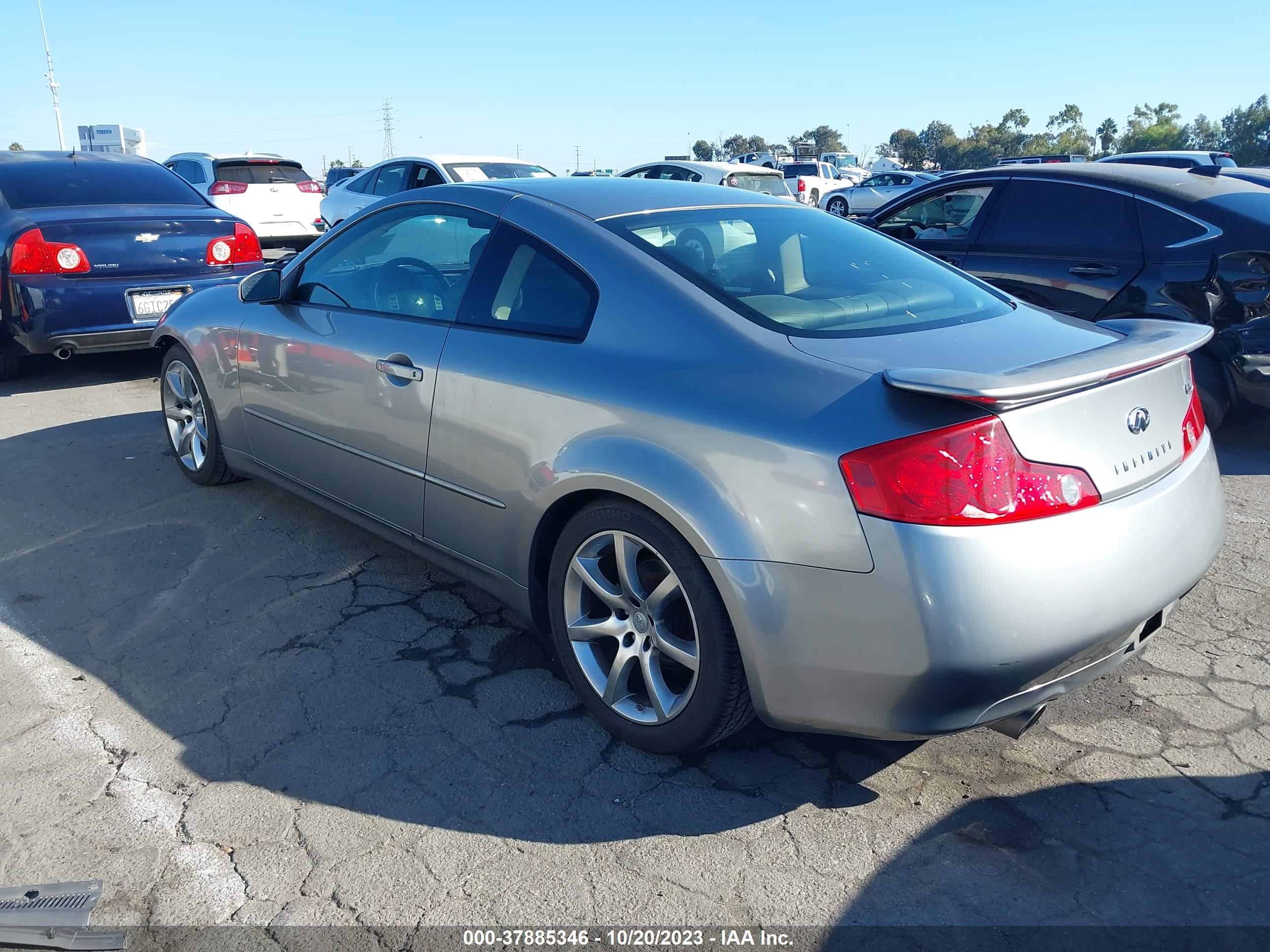 Photo 2 VIN: JNKCV54E34M302686 - INFINITI G 