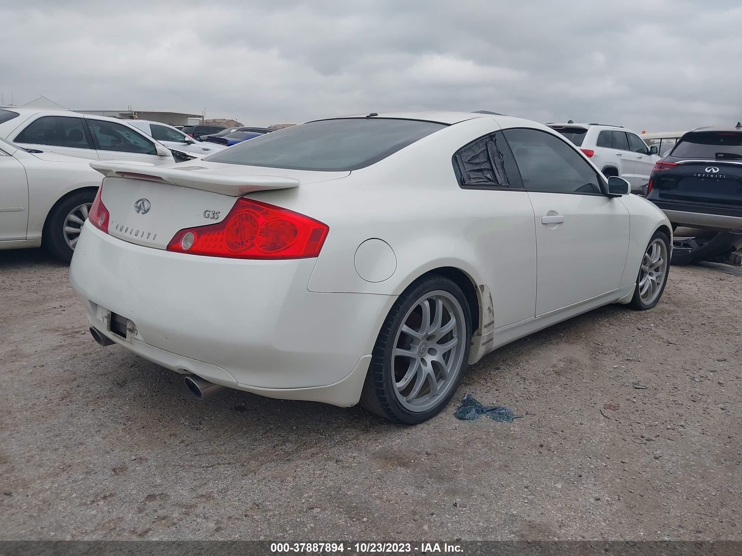 Photo 3 VIN: JNKCV54E34M815100 - INFINITI G 