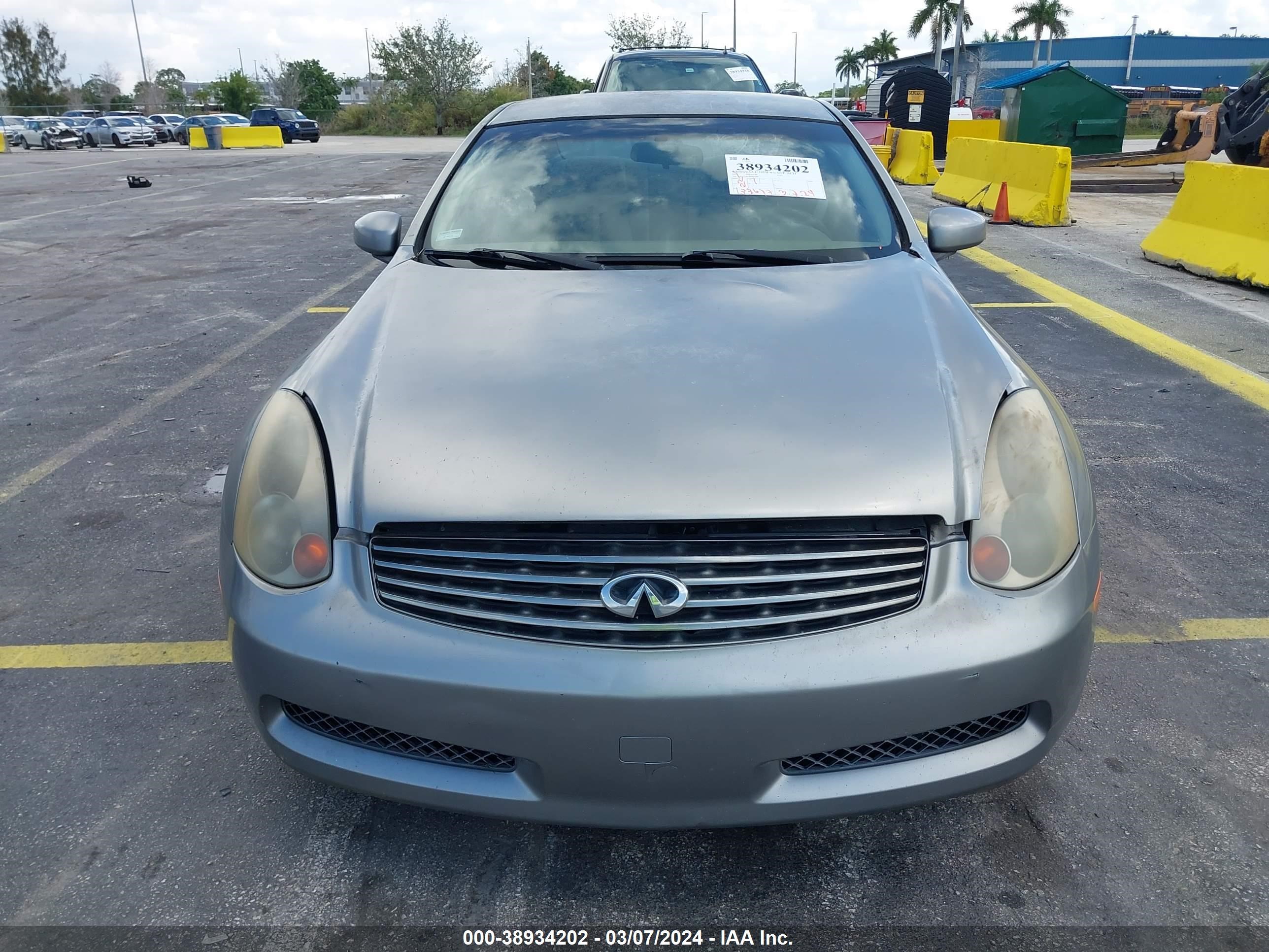 Photo 5 VIN: JNKCV54E34M825996 - INFINITI G 