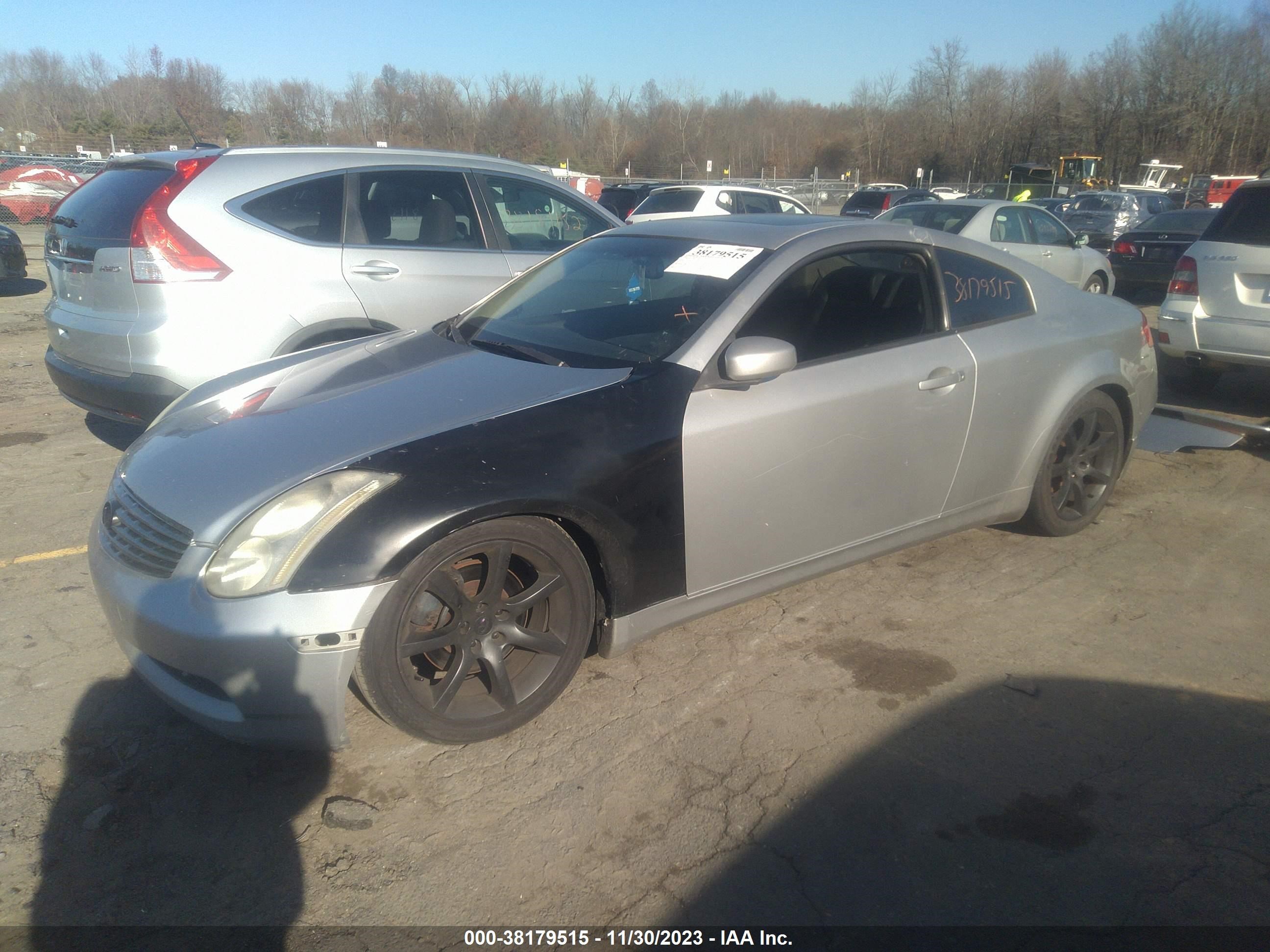 Photo 1 VIN: JNKCV54E35M409996 - INFINITI G 