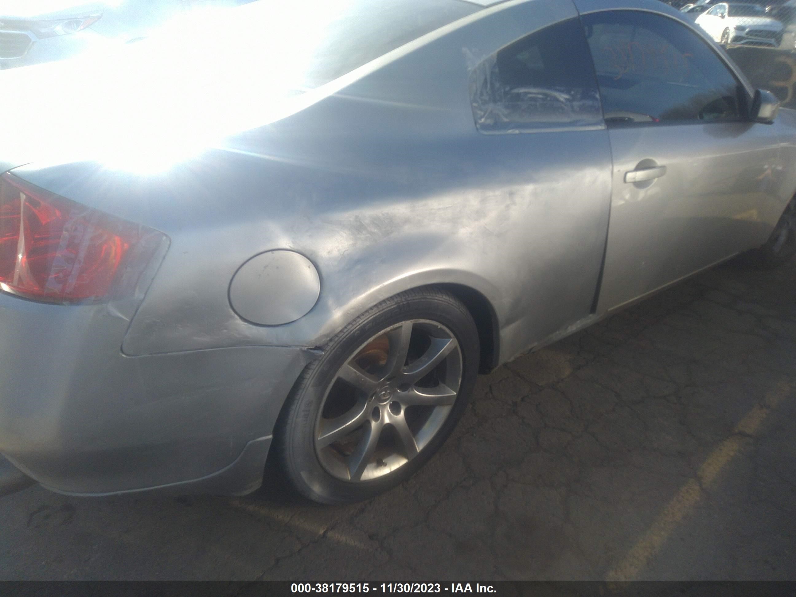 Photo 5 VIN: JNKCV54E35M409996 - INFINITI G 