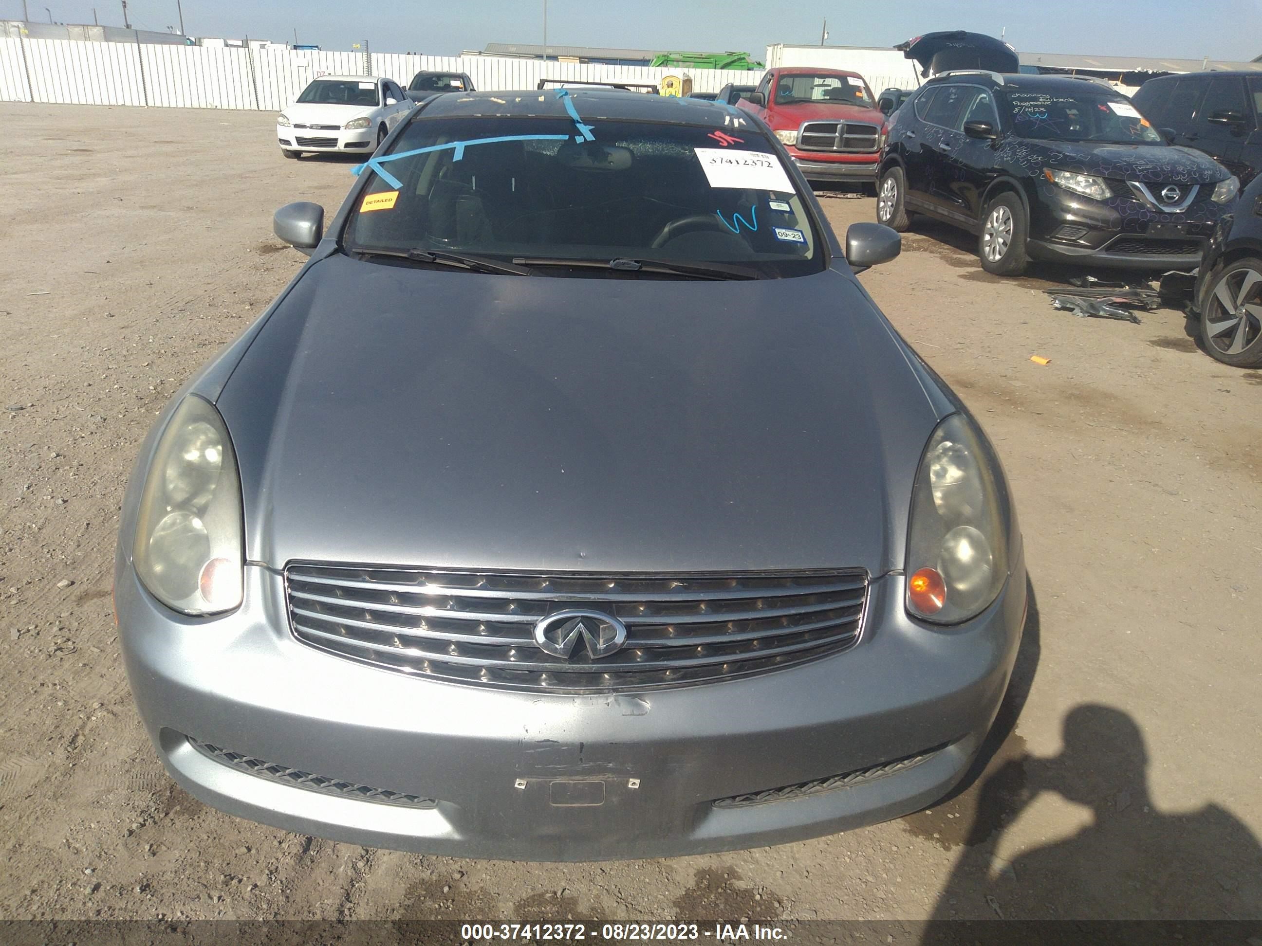 Photo 5 VIN: JNKCV54E44M800430 - INFINITI G 