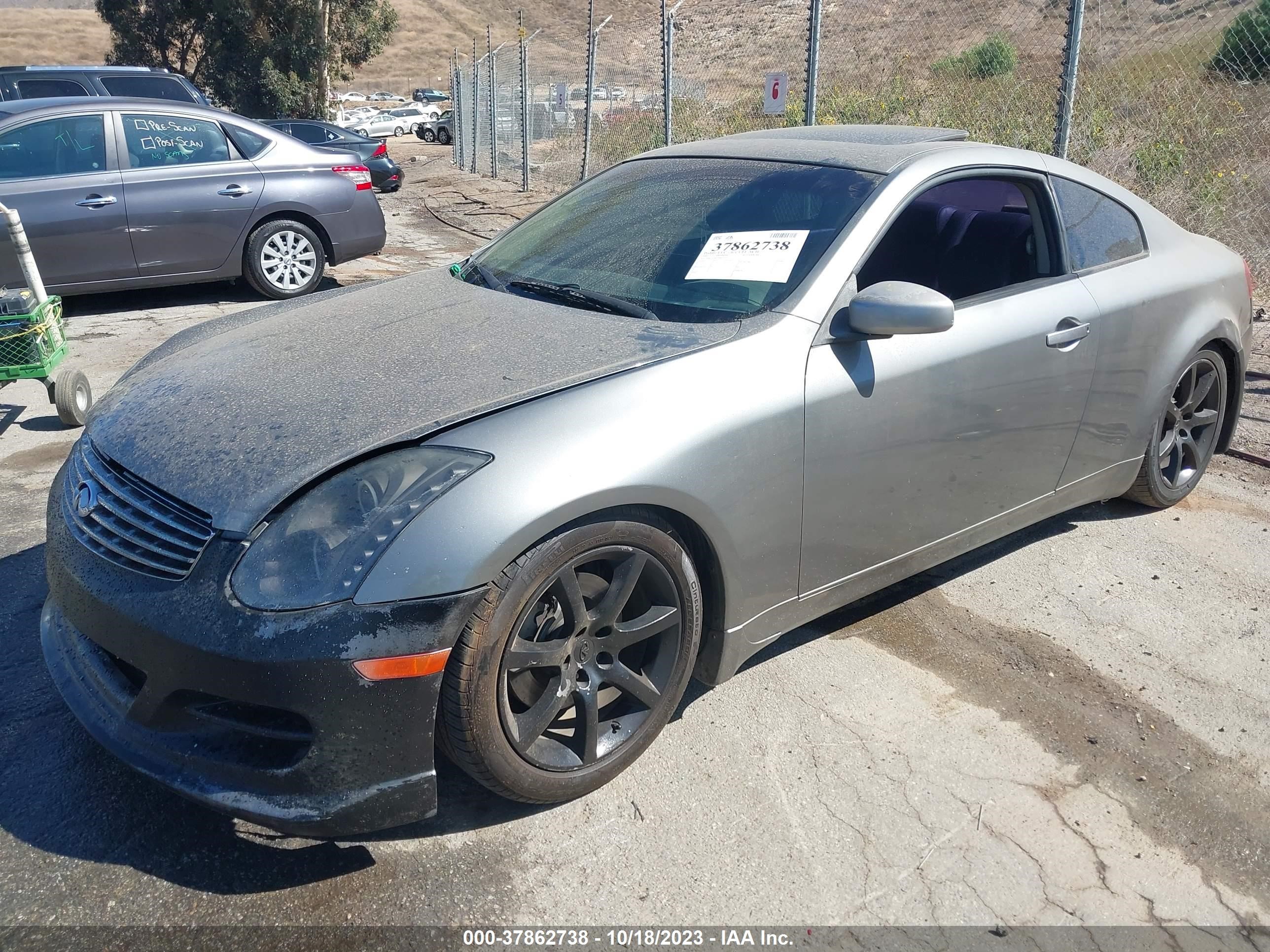 Photo 1 VIN: JNKCV54E55M411510 - INFINITI G 