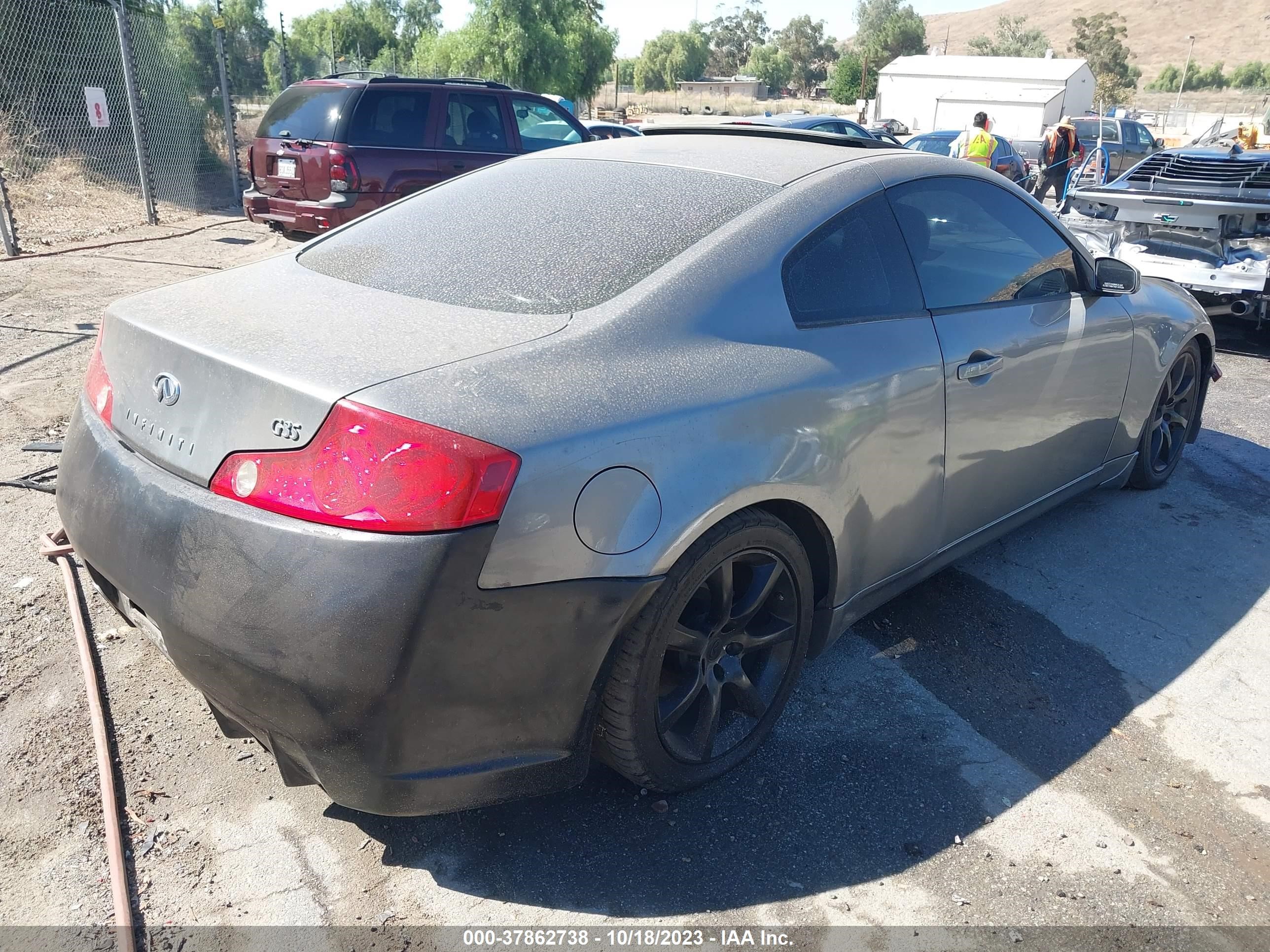 Photo 3 VIN: JNKCV54E55M411510 - INFINITI G 