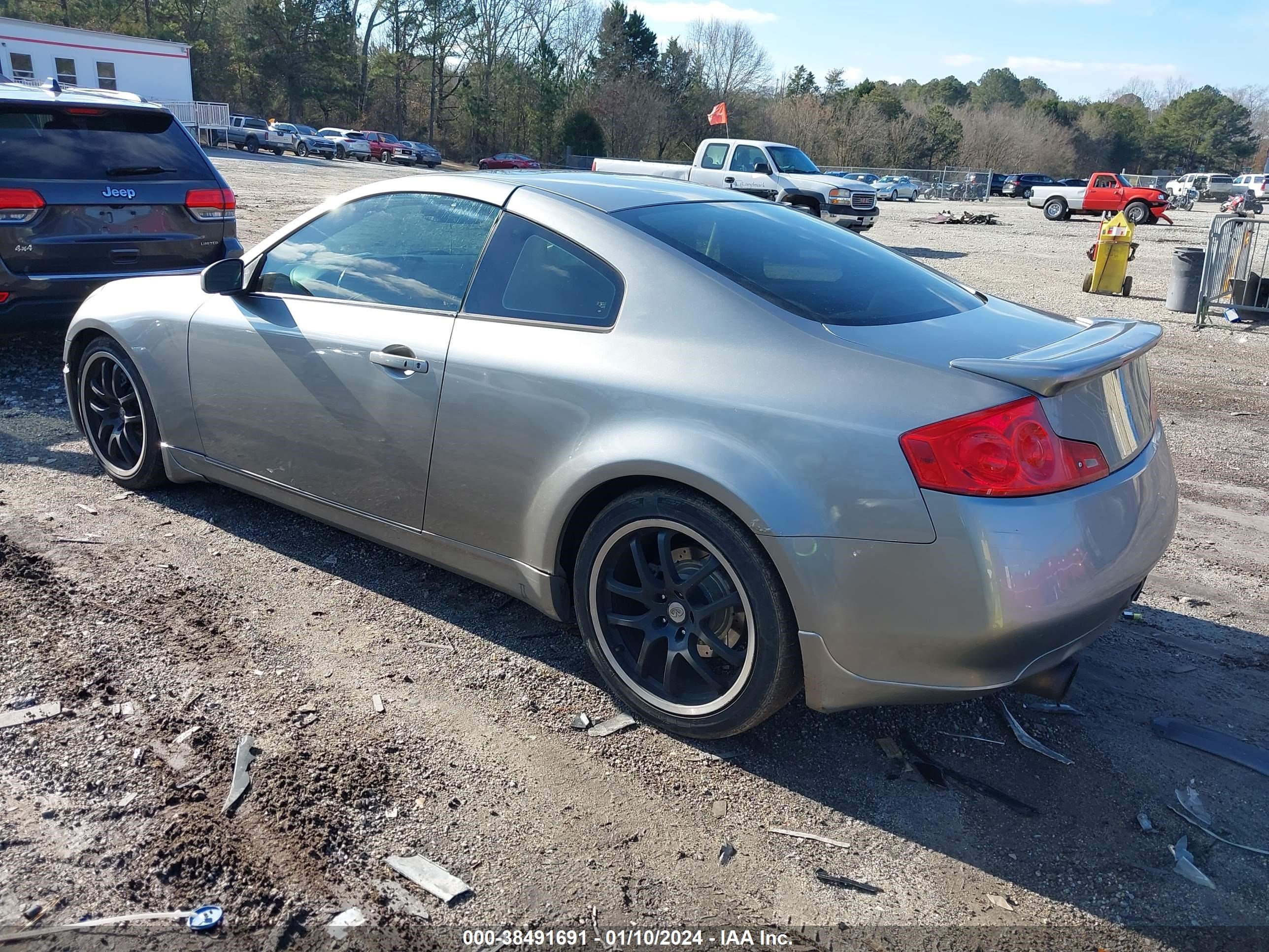 Photo 2 VIN: JNKCV54E56M708732 - INFINITI G 