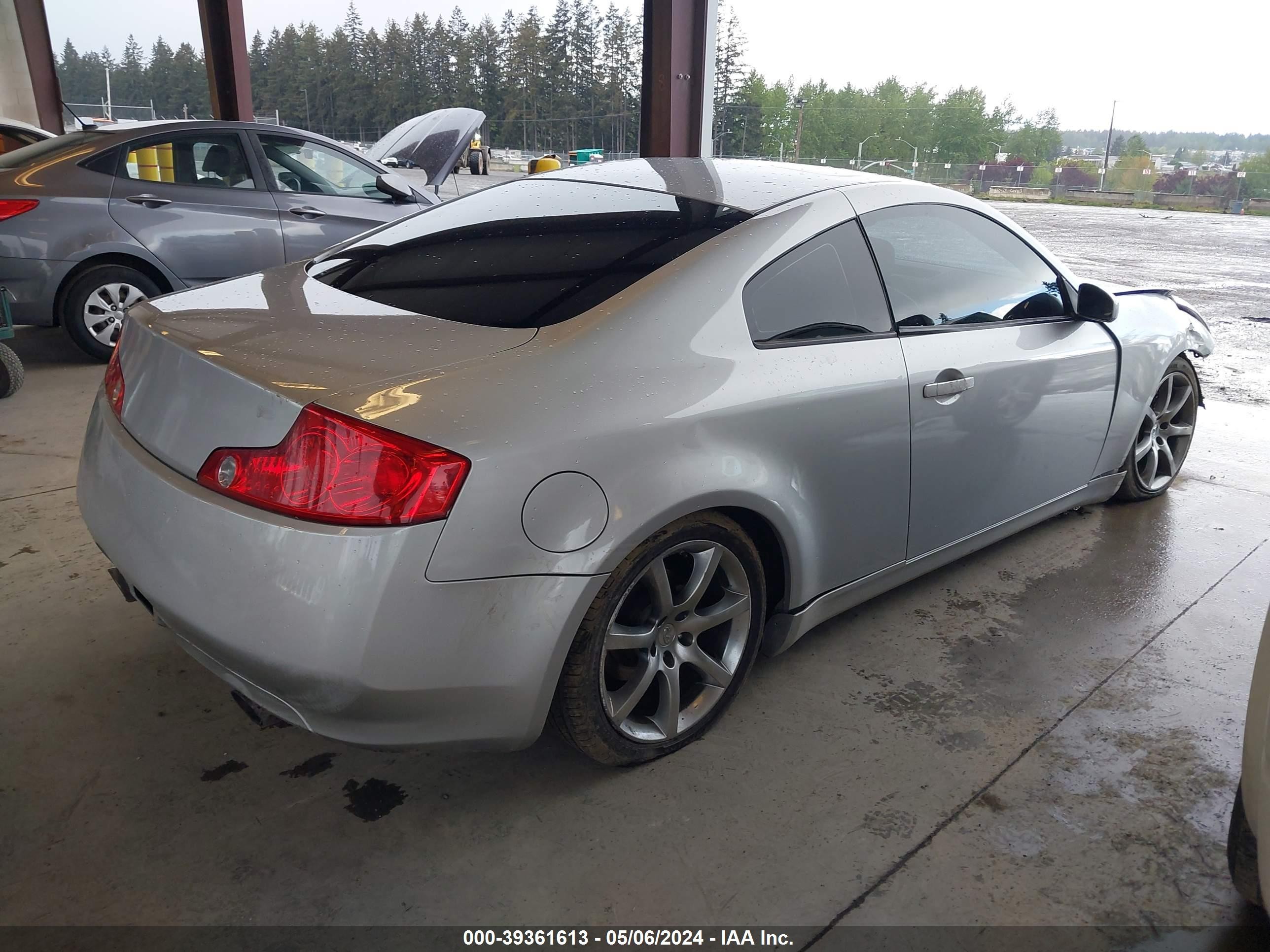 Photo 3 VIN: JNKCV54E64M828374 - INFINITI G 