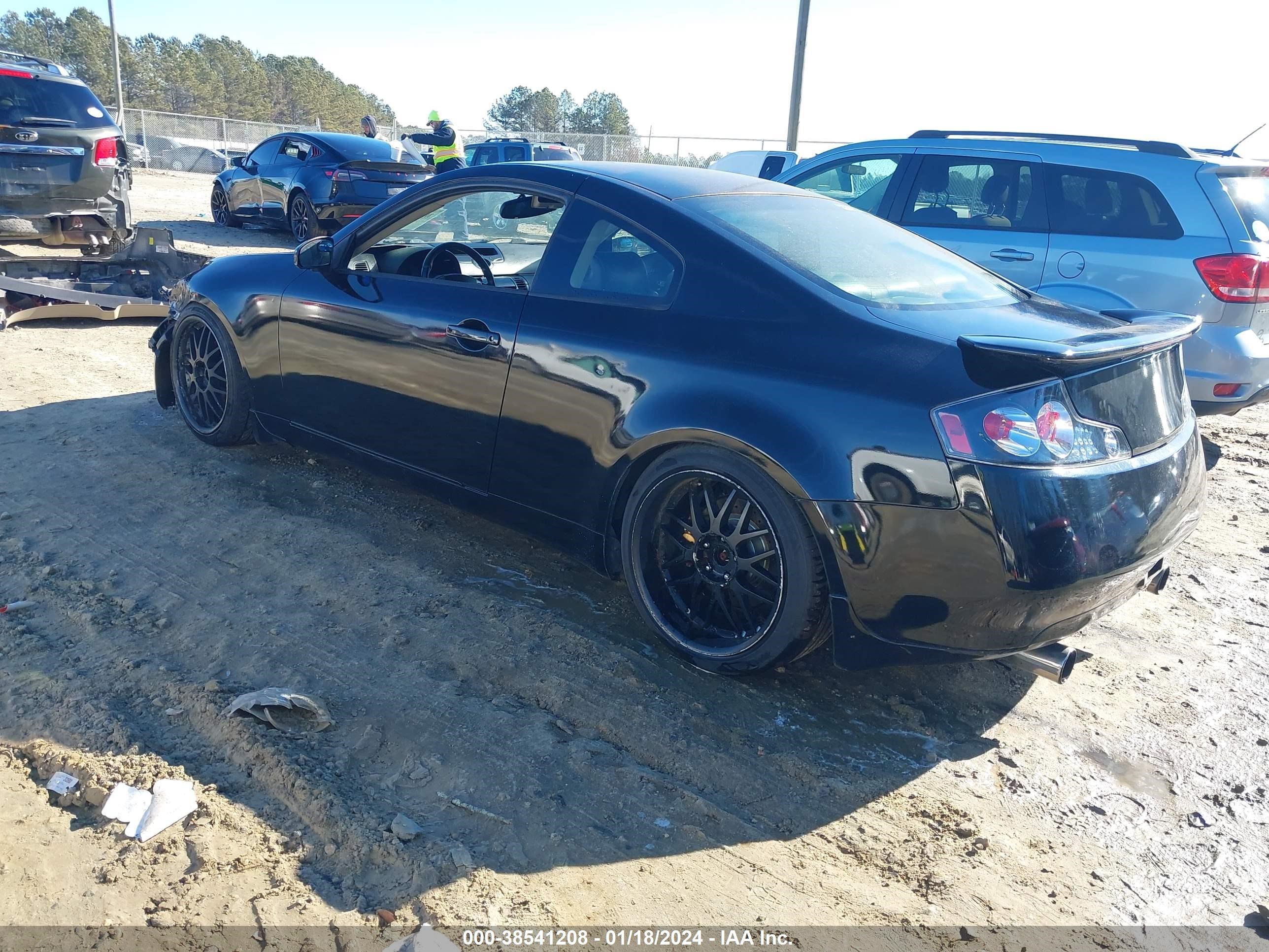 Photo 2 VIN: JNKCV54E73M217848 - INFINITI G 