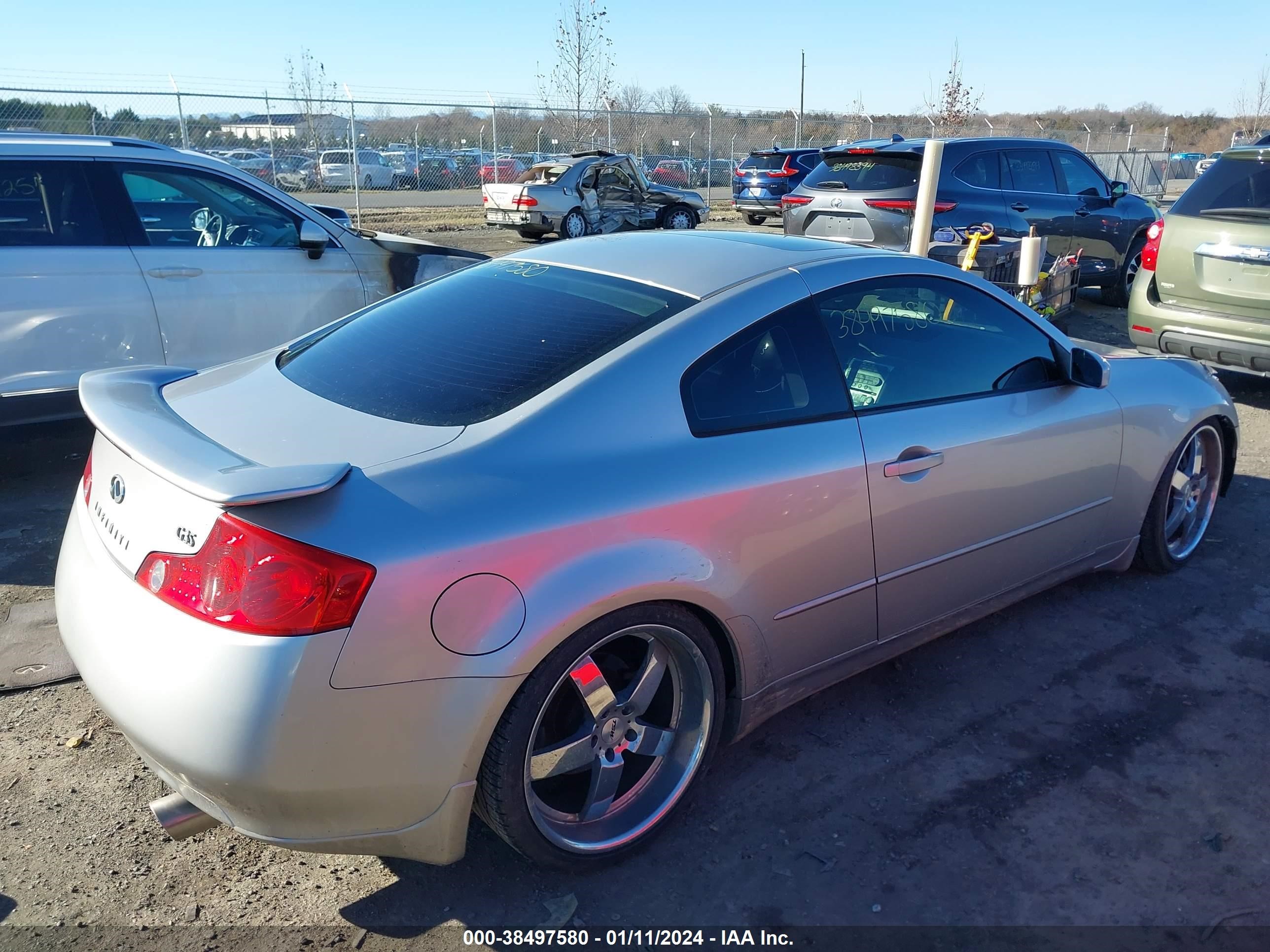 Photo 3 VIN: JNKCV54E75M419043 - INFINITI G 