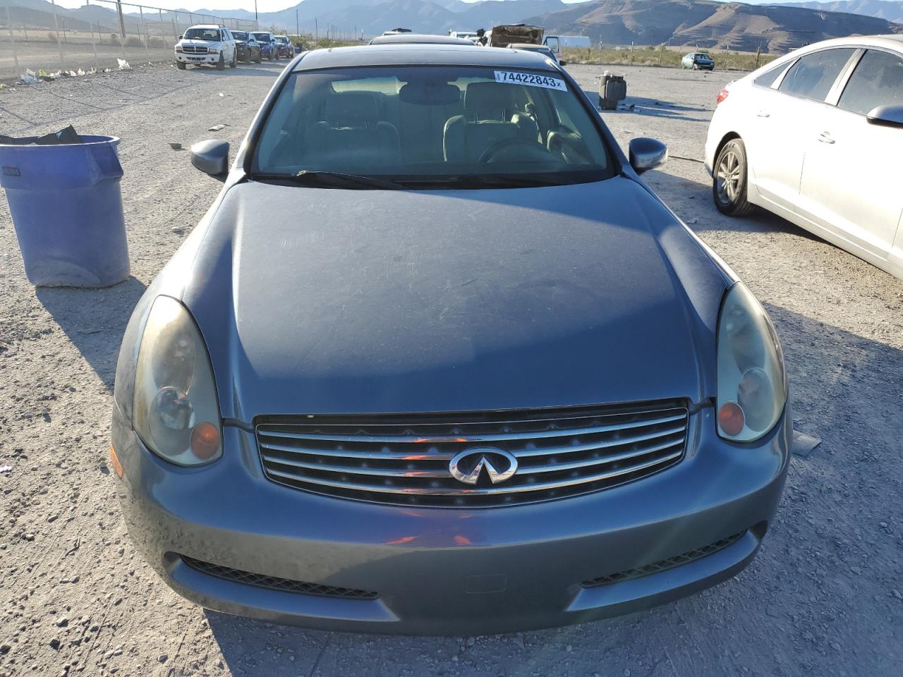 Photo 4 VIN: JNKCV54E85M416975 - INFINITI G 