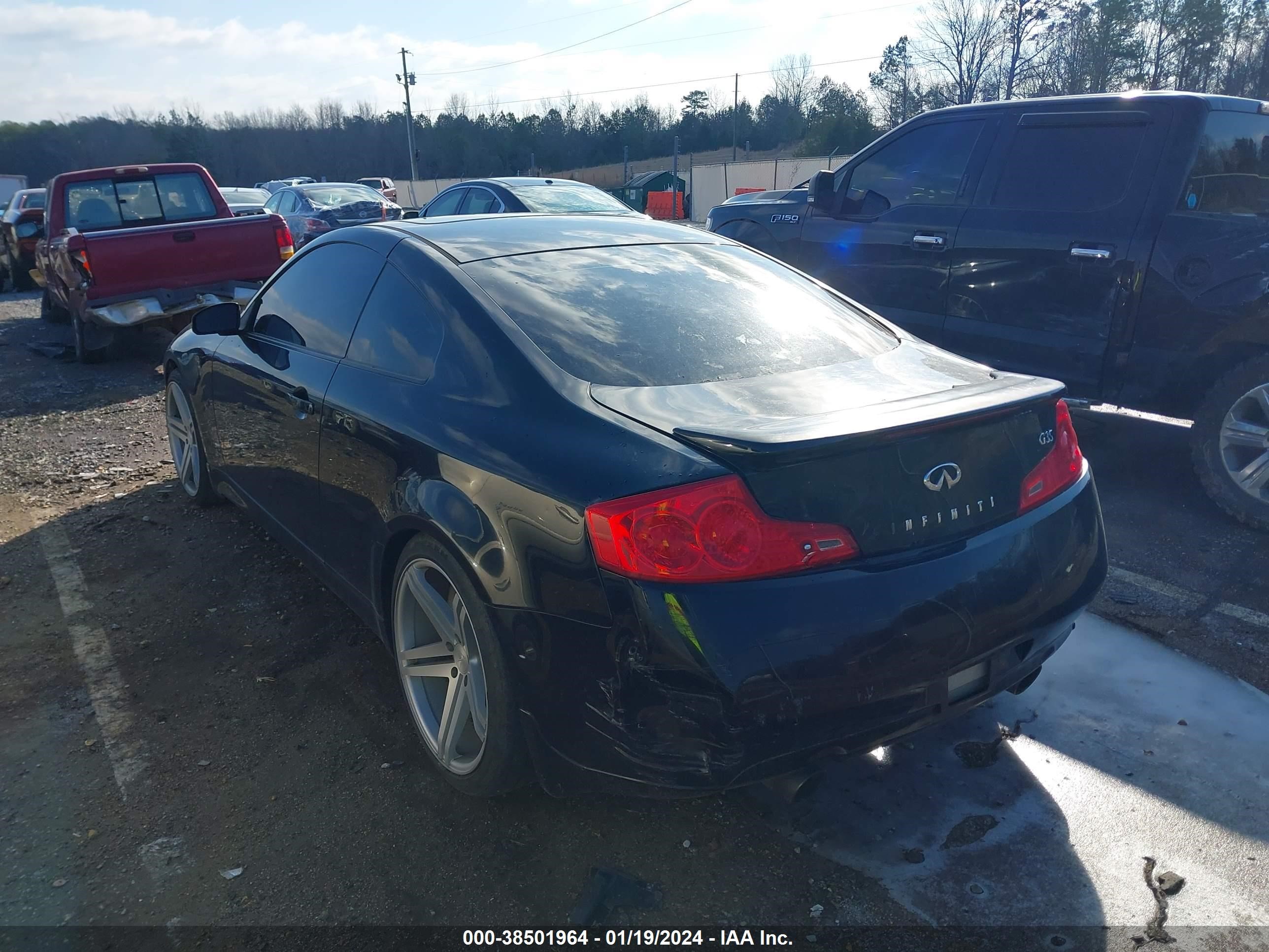 Photo 2 VIN: JNKCV54E87M905122 - INFINITI G 