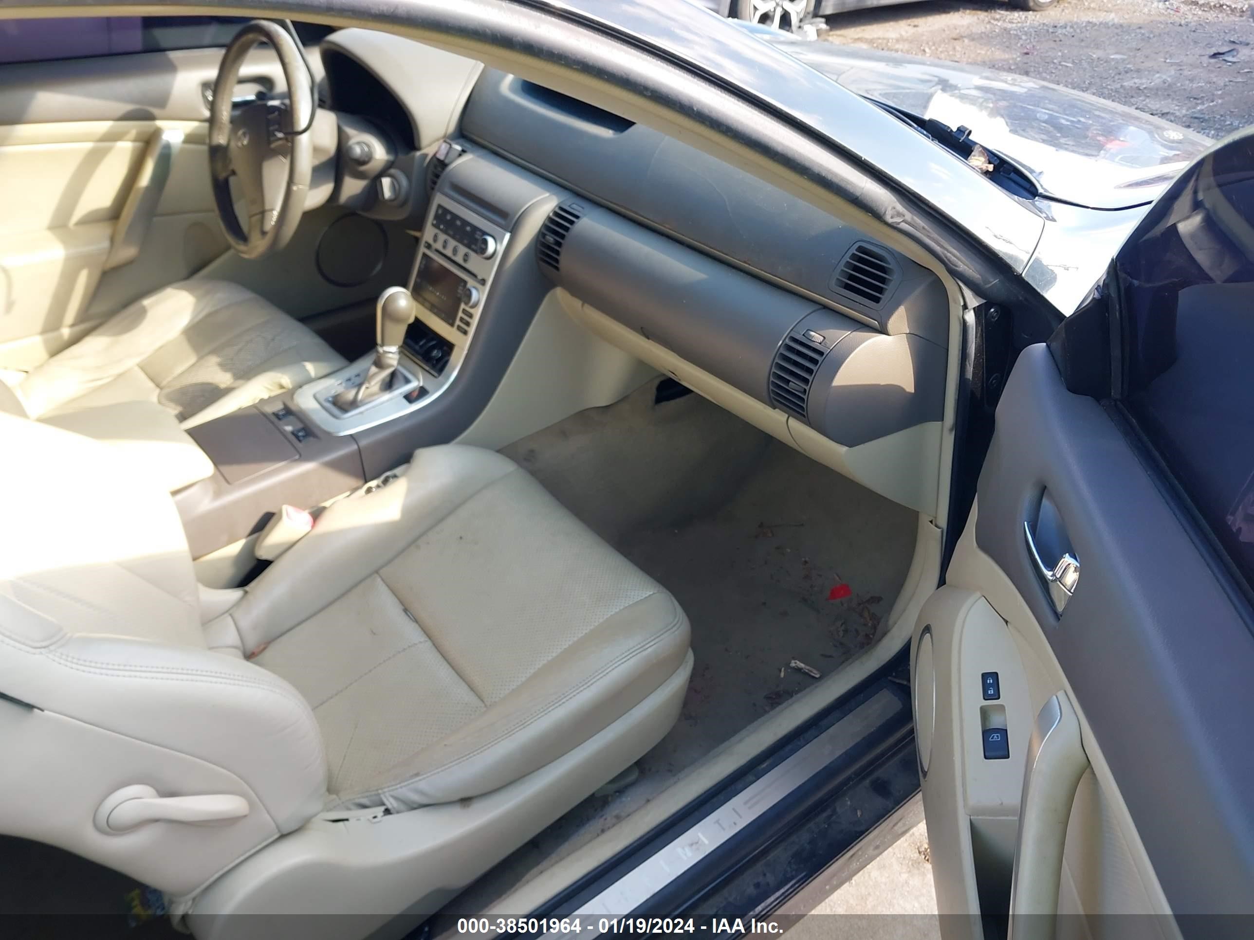 Photo 4 VIN: JNKCV54E87M905122 - INFINITI G 