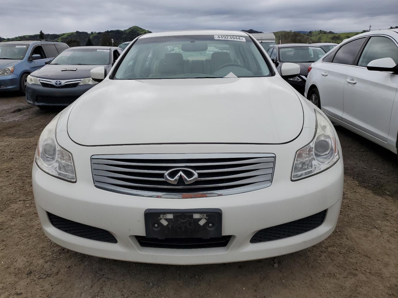 Photo 4 VIN: JNKCV61E09M014125 - INFINITI G 