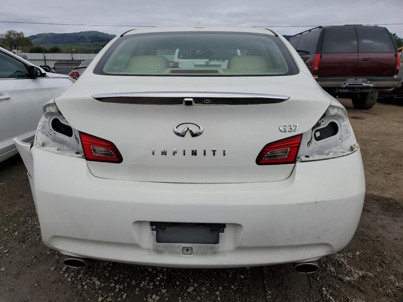 Photo 5 VIN: JNKCV61E09M014125 - INFINITI G 