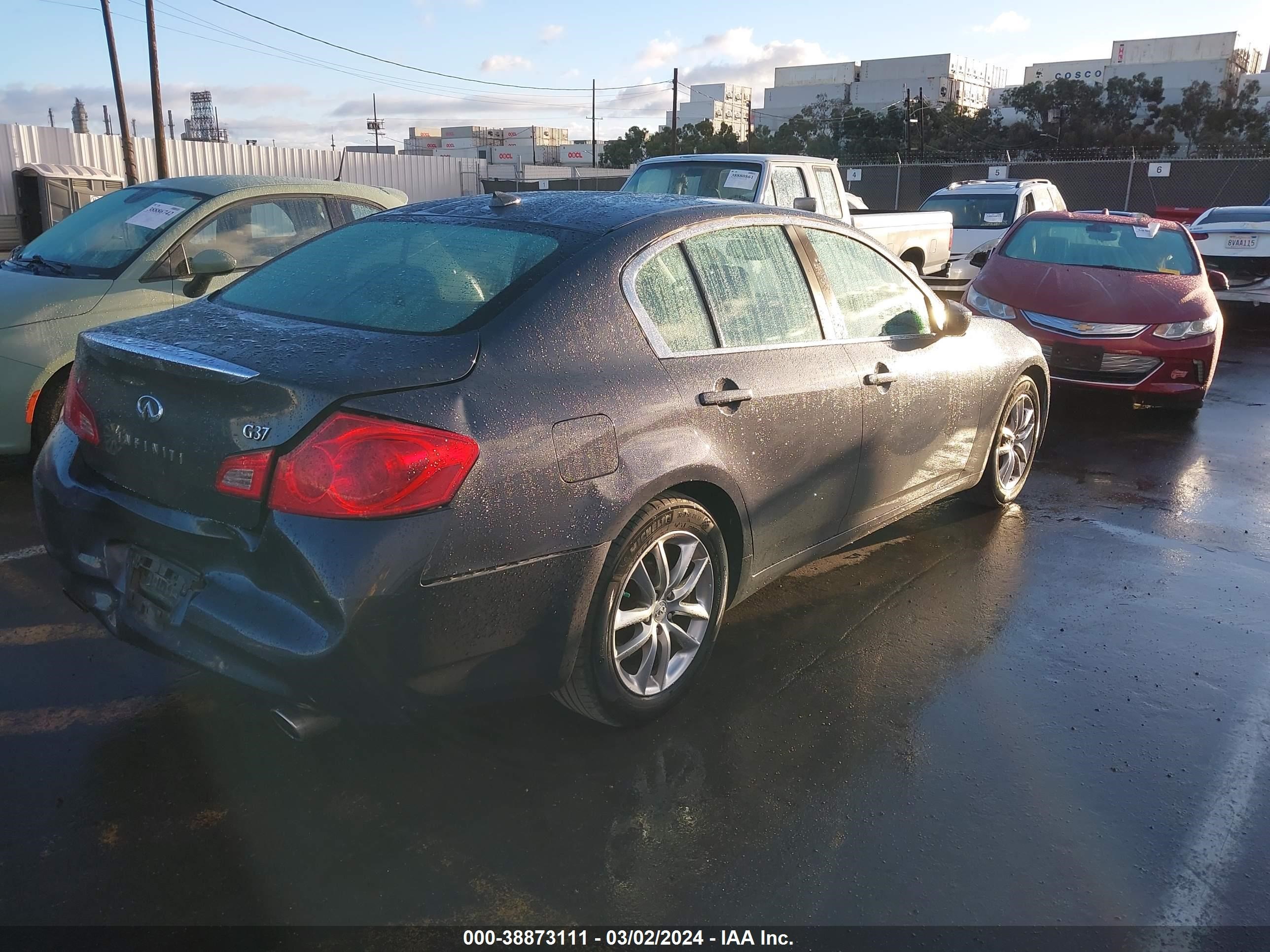 Photo 3 VIN: JNKCV61E09M304459 - INFINITI G 