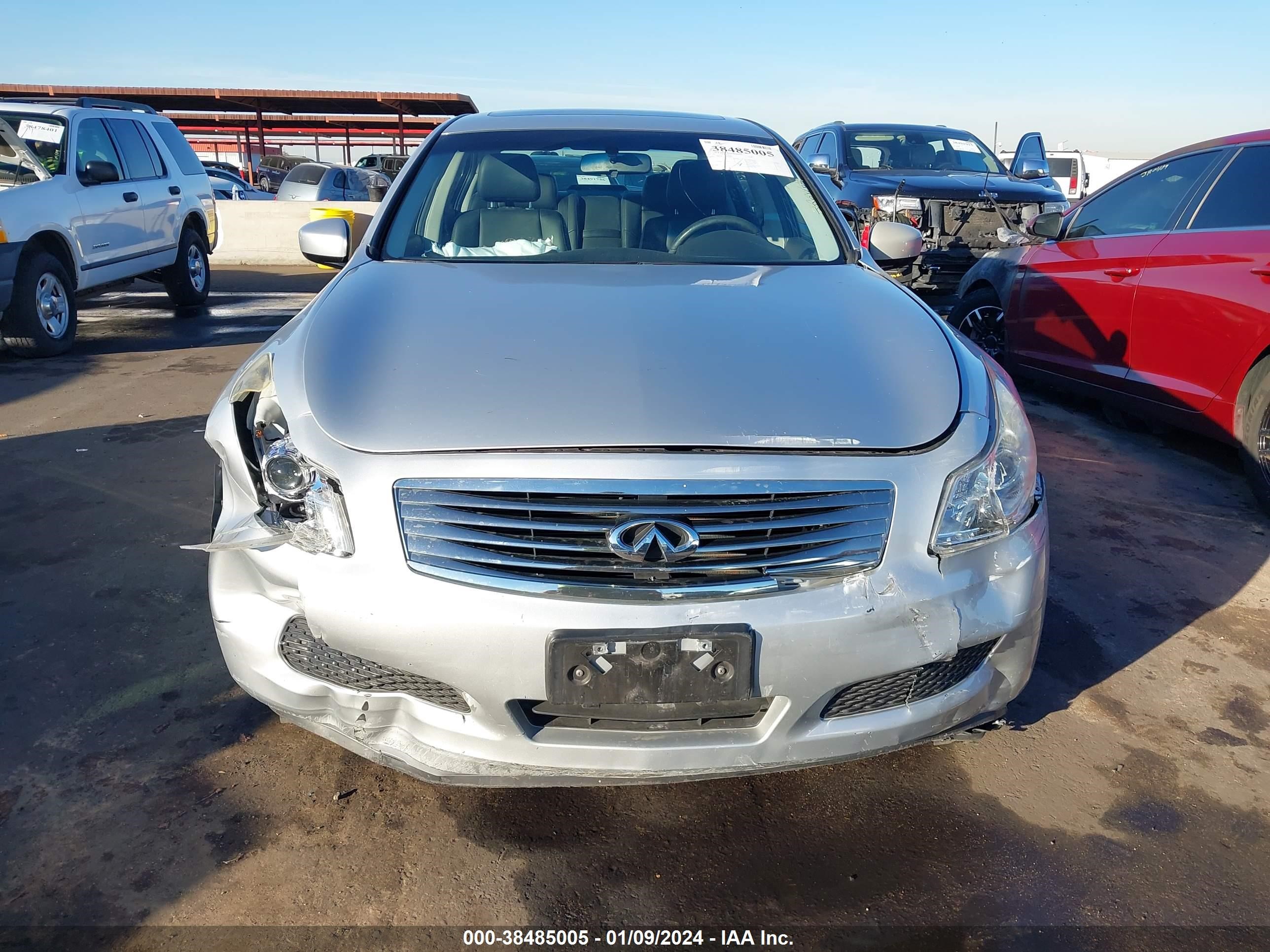 Photo 11 VIN: JNKCV61E29M014823 - INFINITI G 