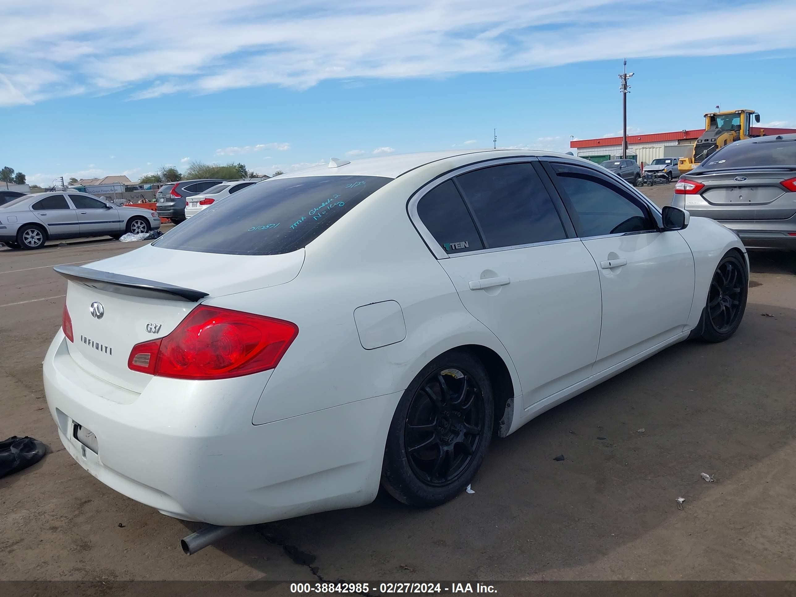 Photo 3 VIN: JNKCV61E49M010871 - INFINITI G 