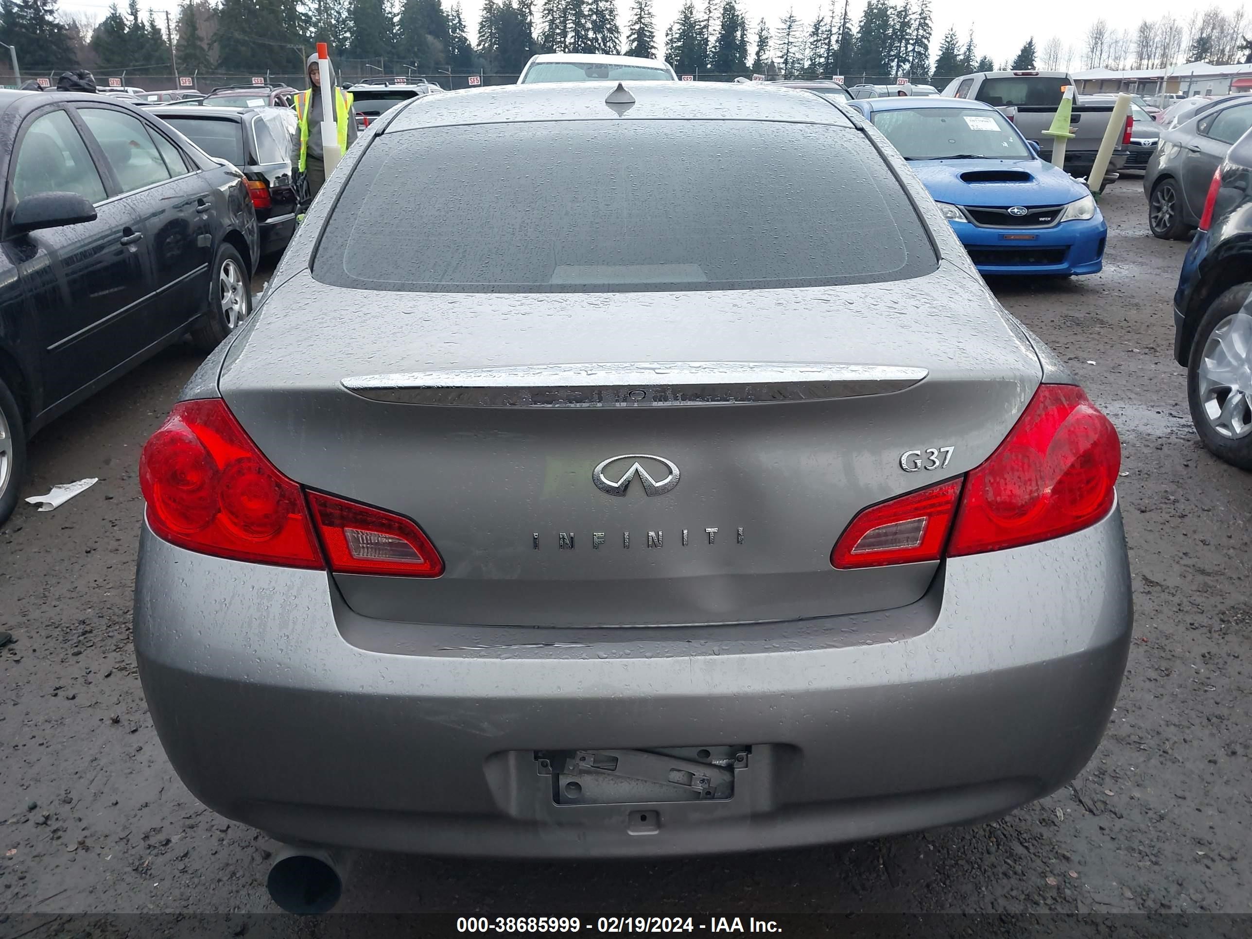 Photo 5 VIN: JNKCV61E69M309701 - INFINITI G 