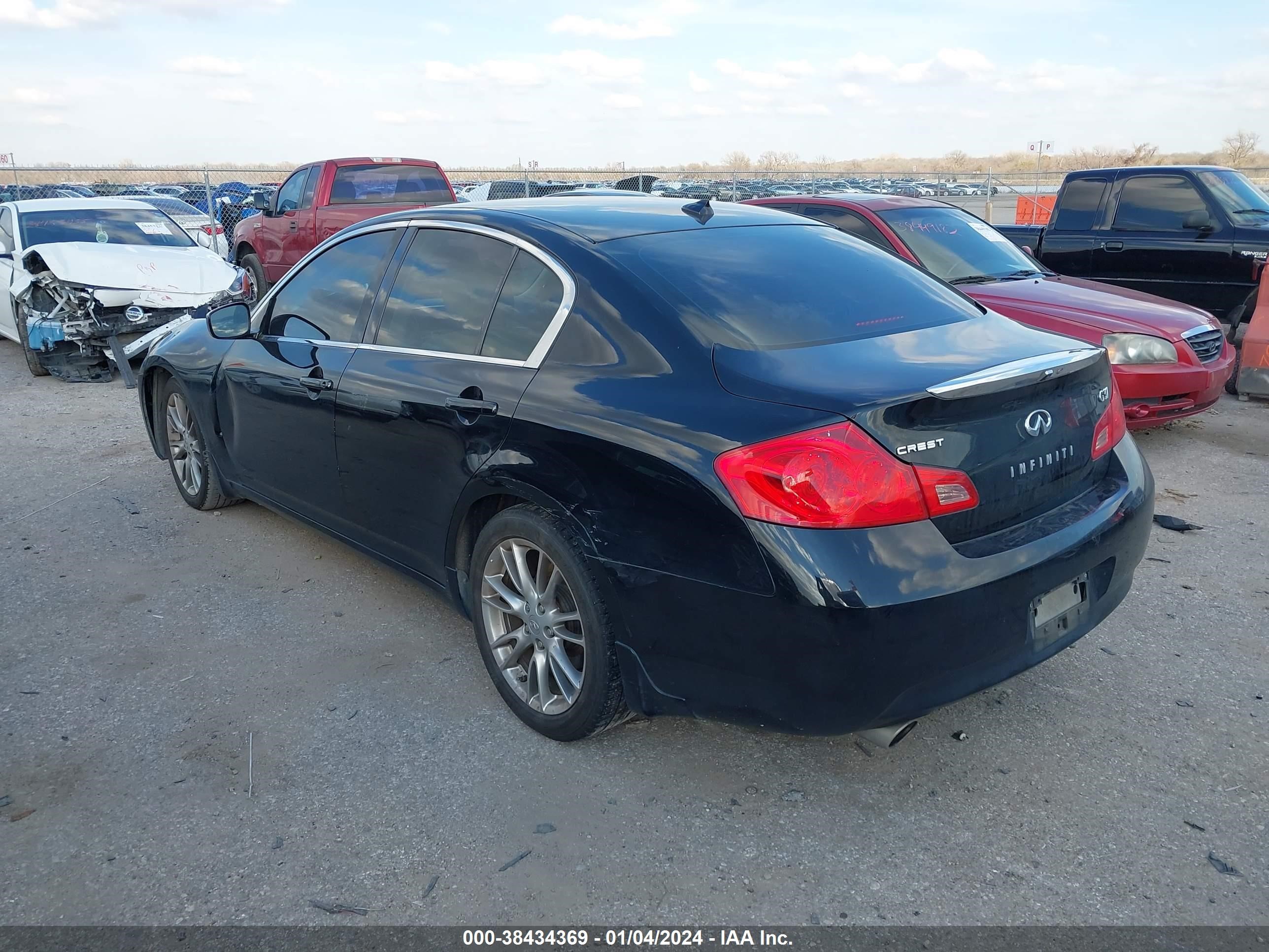 Photo 2 VIN: JNKCV61E79M300909 - INFINITI G 