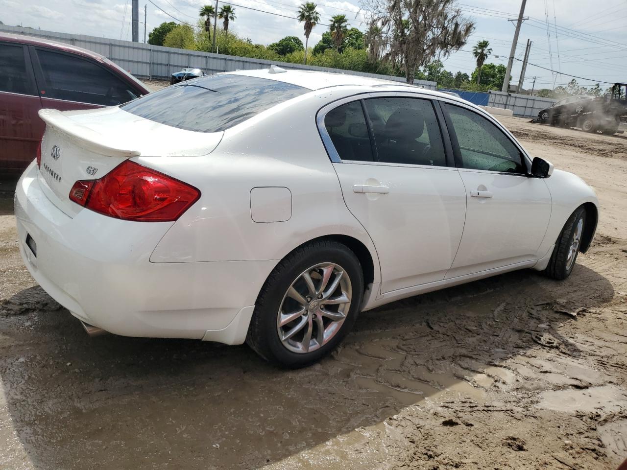 Photo 2 VIN: JNKCV61E79M306662 - INFINITI G 