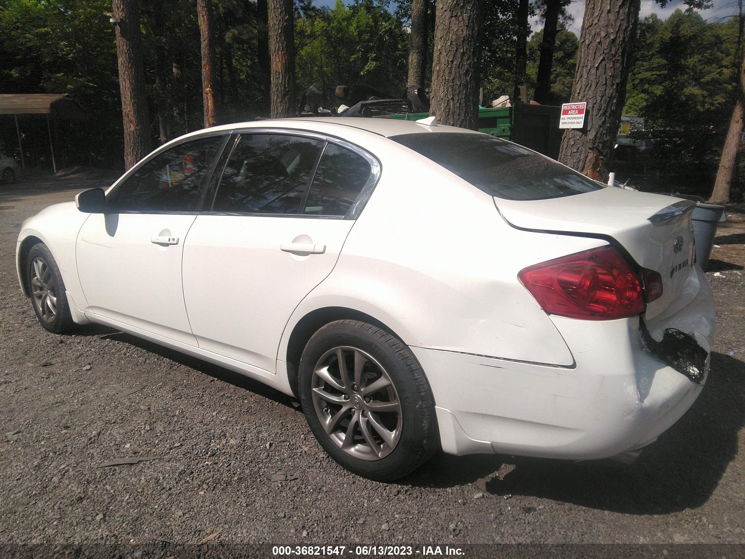 Photo 3 VIN: JNKCV61F29M356975 - INFINITI G 