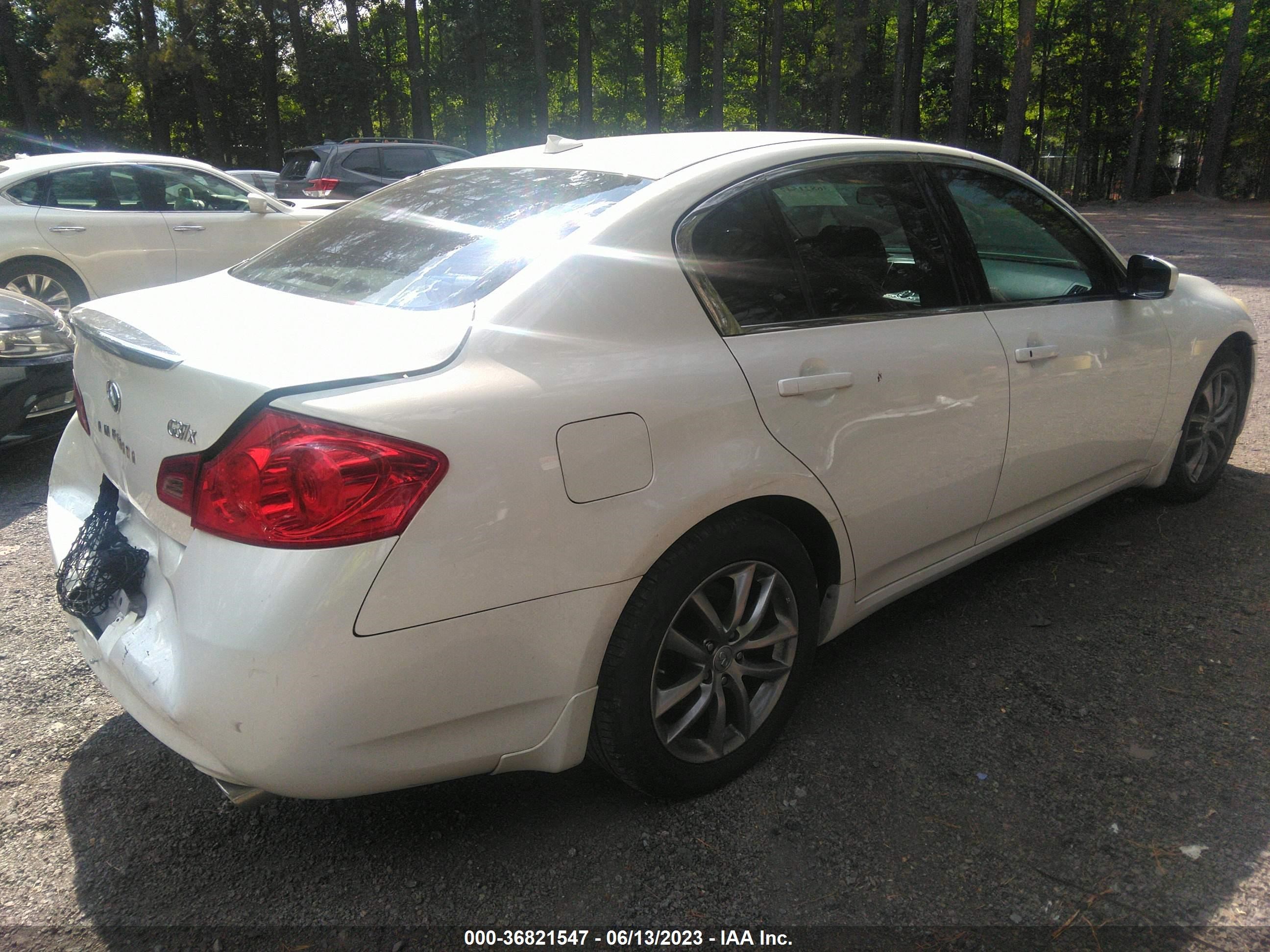 Photo 4 VIN: JNKCV61F29M356975 - INFINITI G 