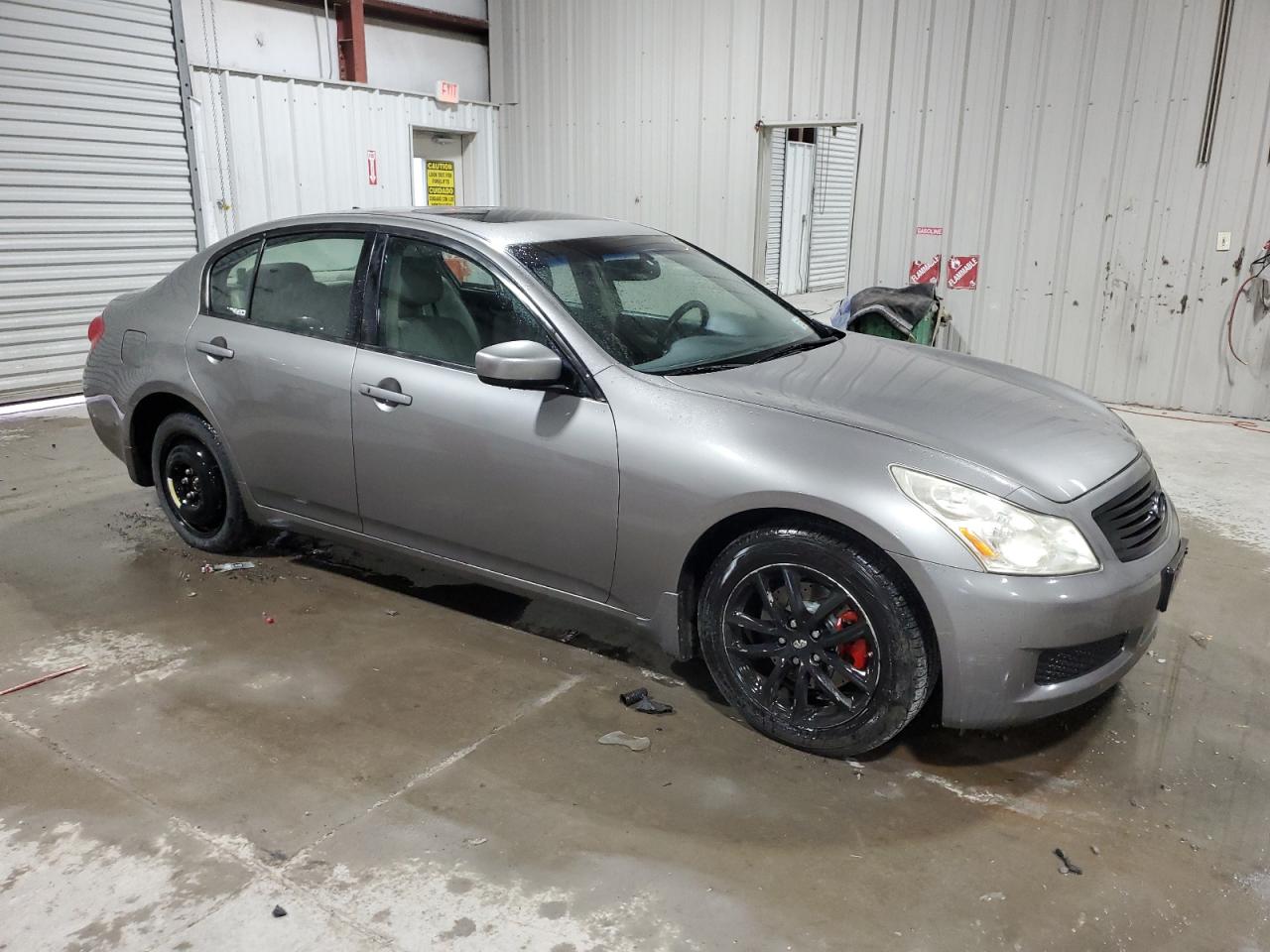 Photo 3 VIN: JNKCV61F29M362677 - INFINITI G 