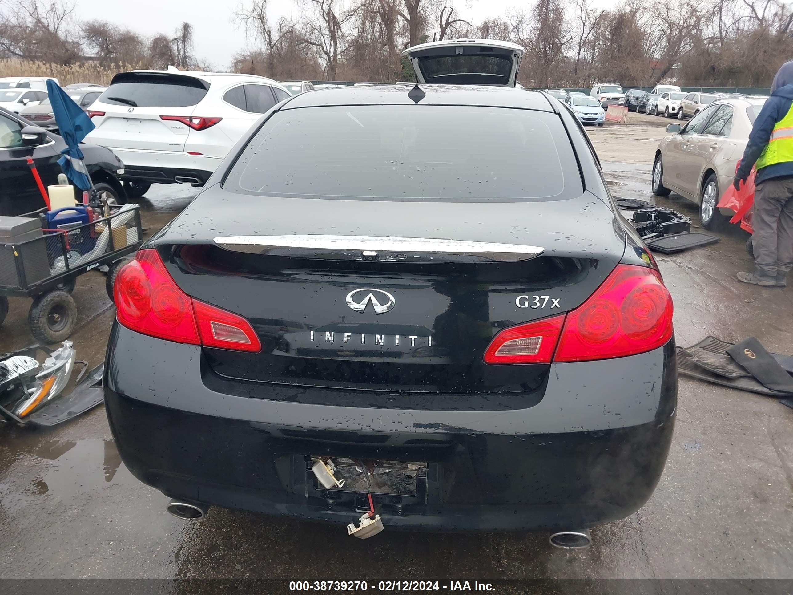 Photo 15 VIN: JNKCV61F39M052439 - INFINITI G 