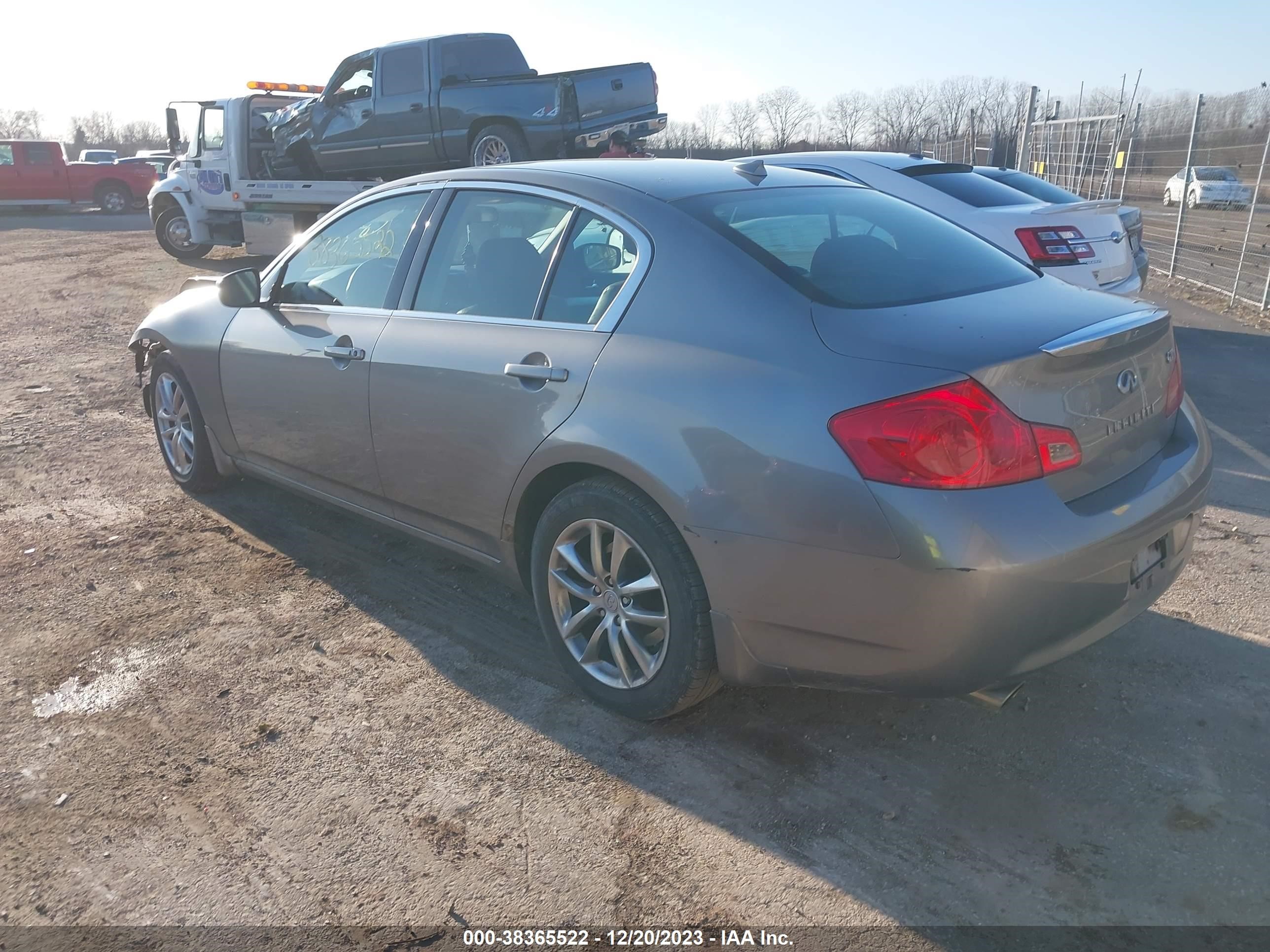 Photo 2 VIN: JNKCV61F39M053493 - INFINITI G 