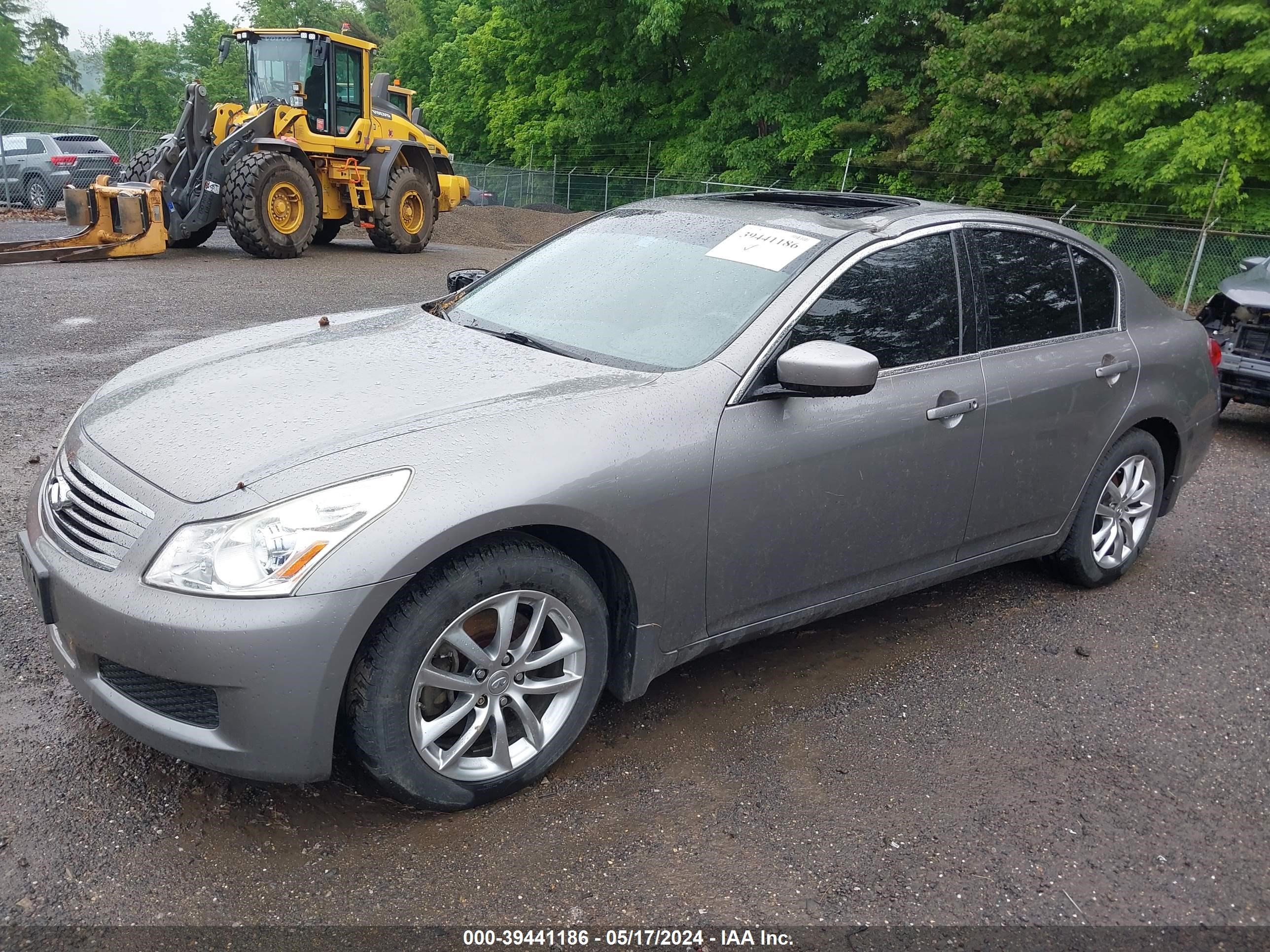 Photo 1 VIN: JNKCV61F49M360638 - INFINITI G 