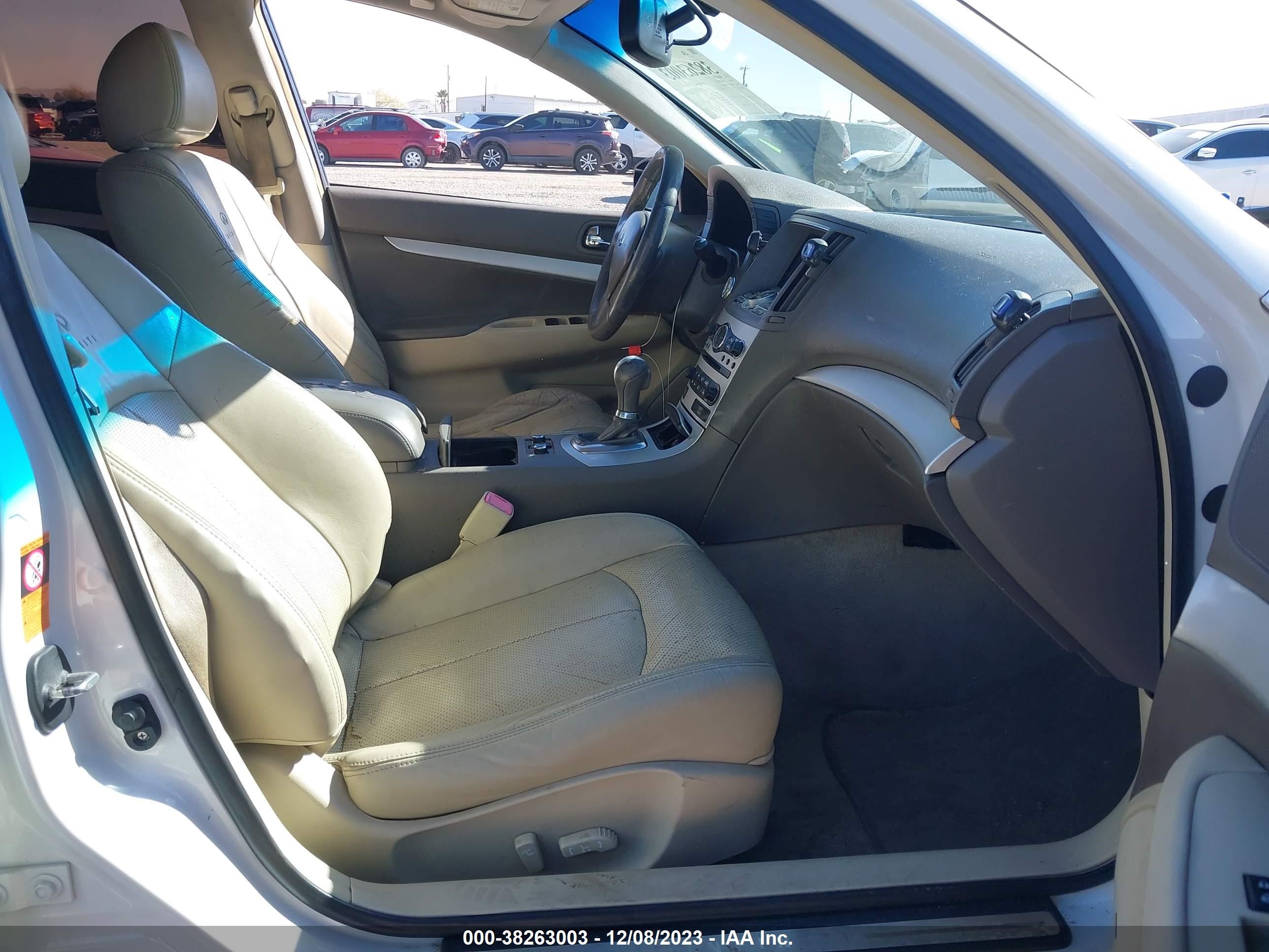 Photo 4 VIN: JNKCV61F59M053933 - INFINITI G 