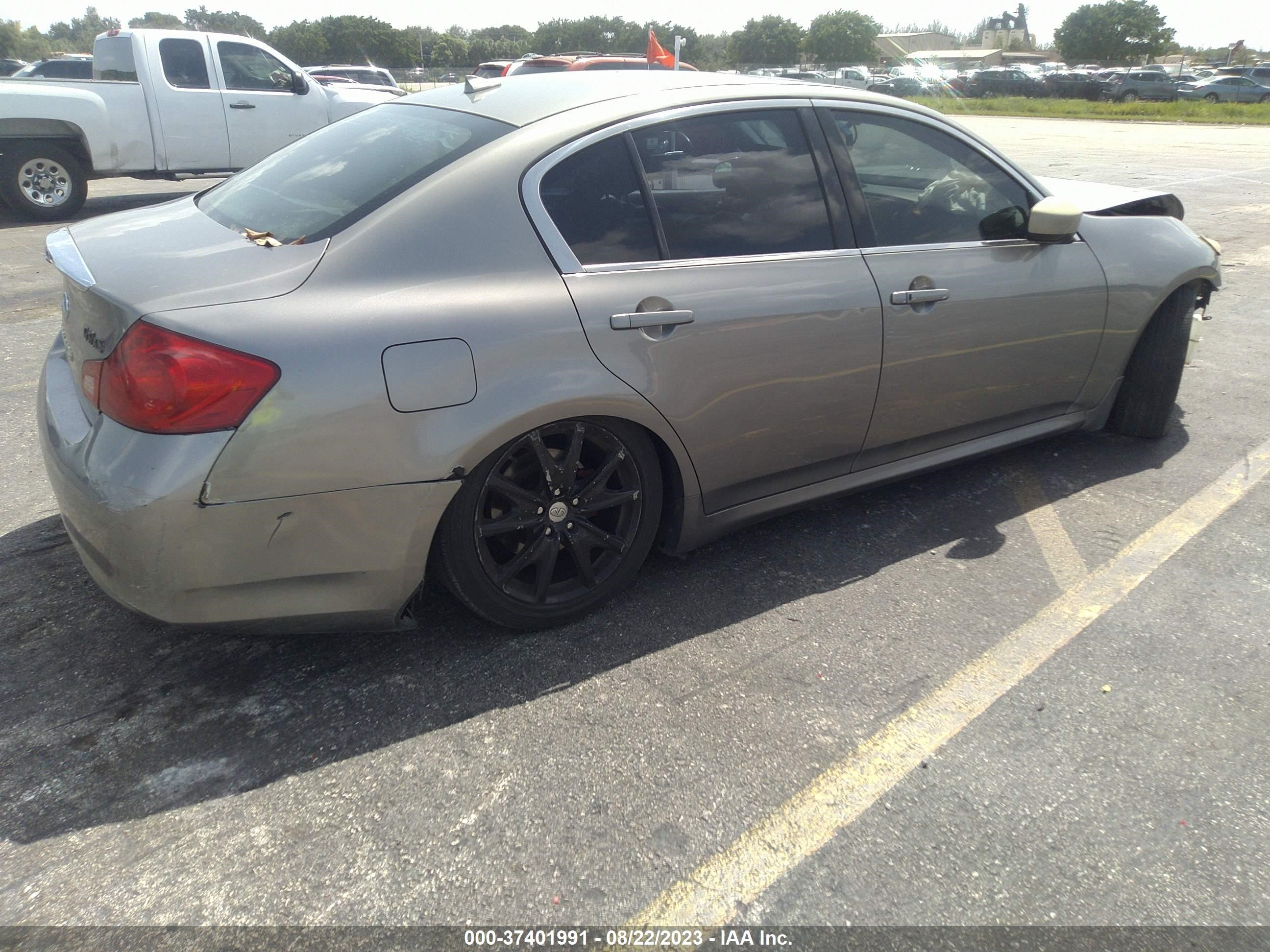 Photo 3 VIN: JNKCV61F69M354453 - INFINITI G 