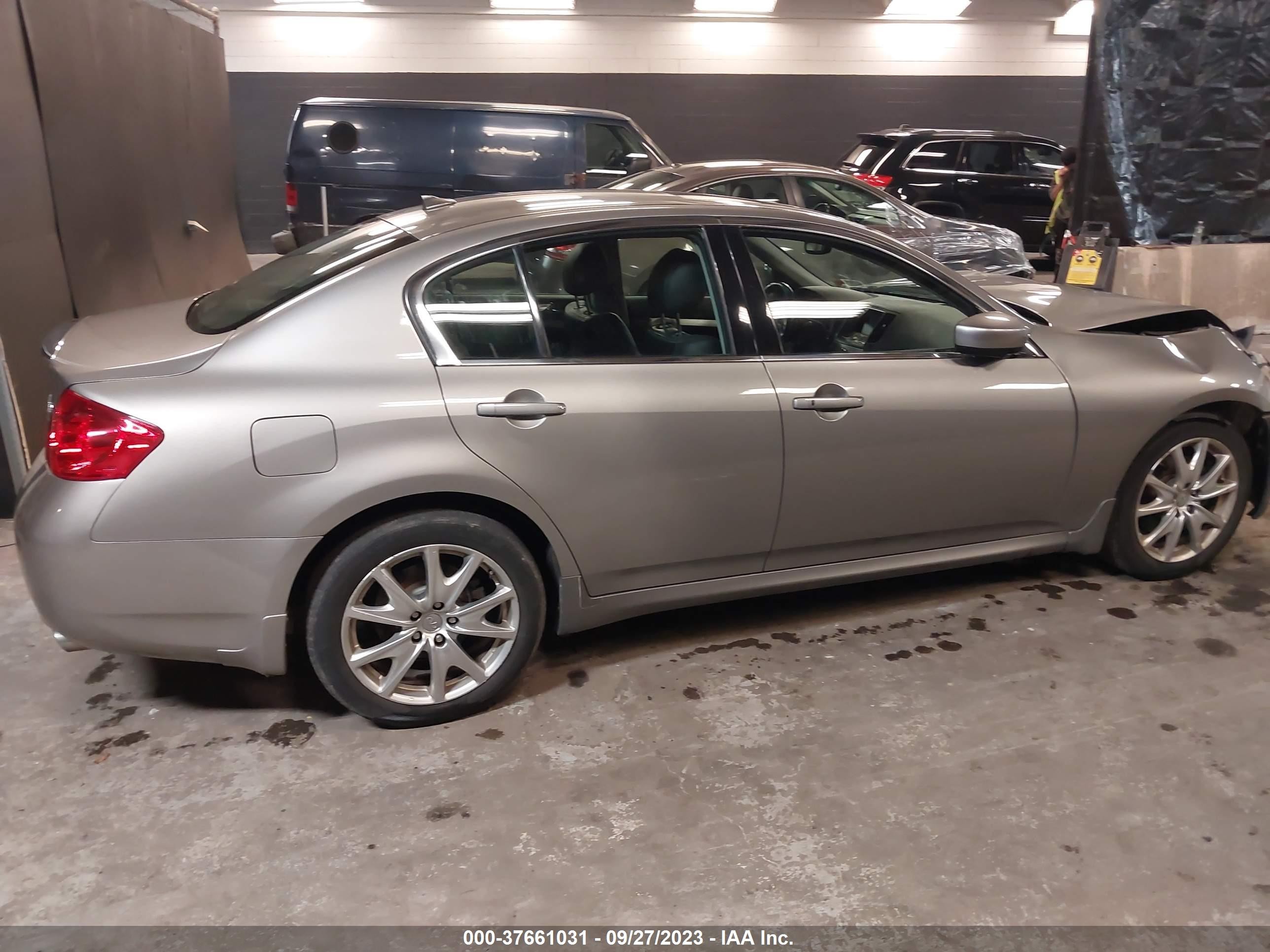 Photo 12 VIN: JNKCV61F69M360950 - INFINITI G 