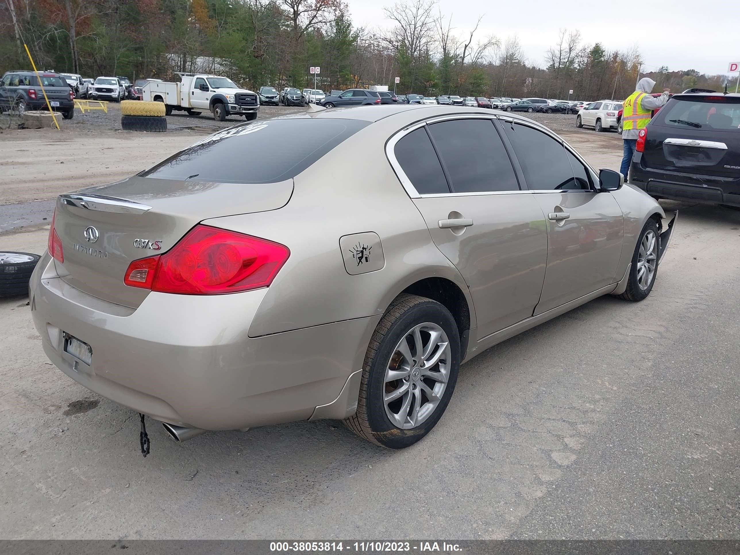 Photo 3 VIN: JNKCV61F79M053268 - INFINITI G 