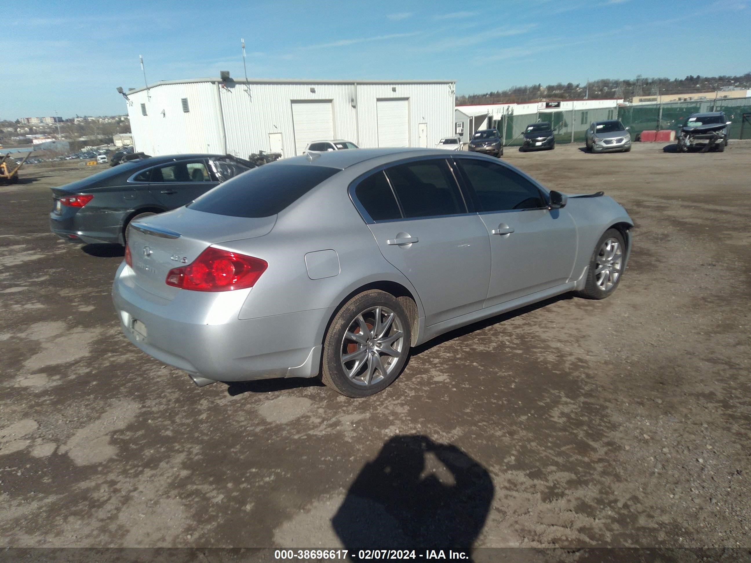 Photo 3 VIN: JNKCV61F79M360598 - INFINITI G 