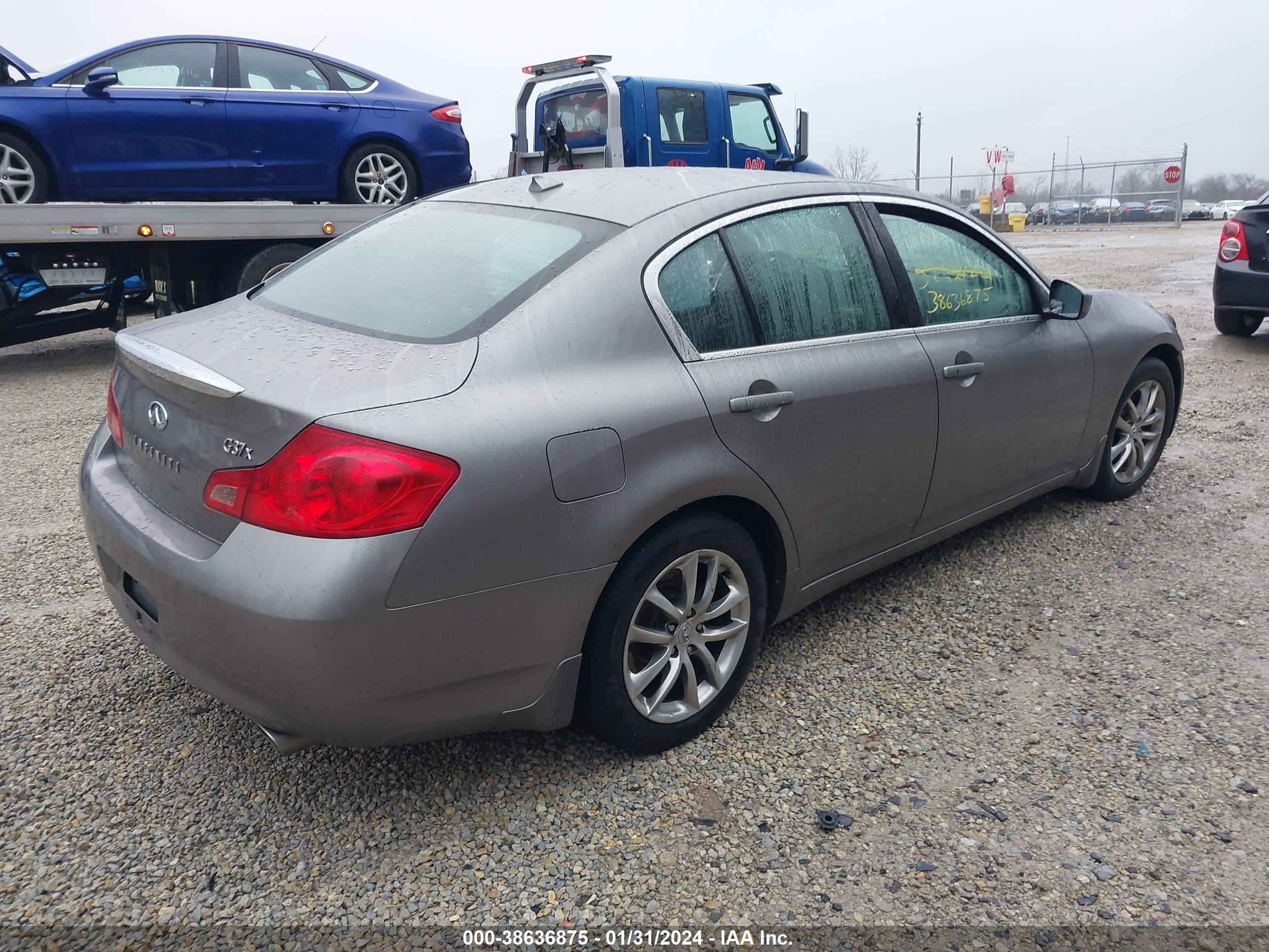 Photo 3 VIN: JNKCV61F89M053070 - INFINITI G 