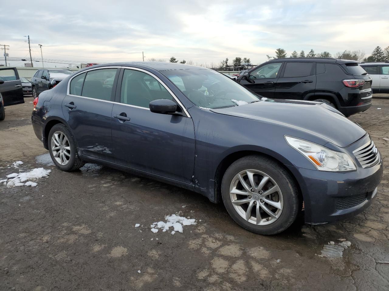 Photo 3 VIN: JNKCV61FX9M351247 - INFINITI G 