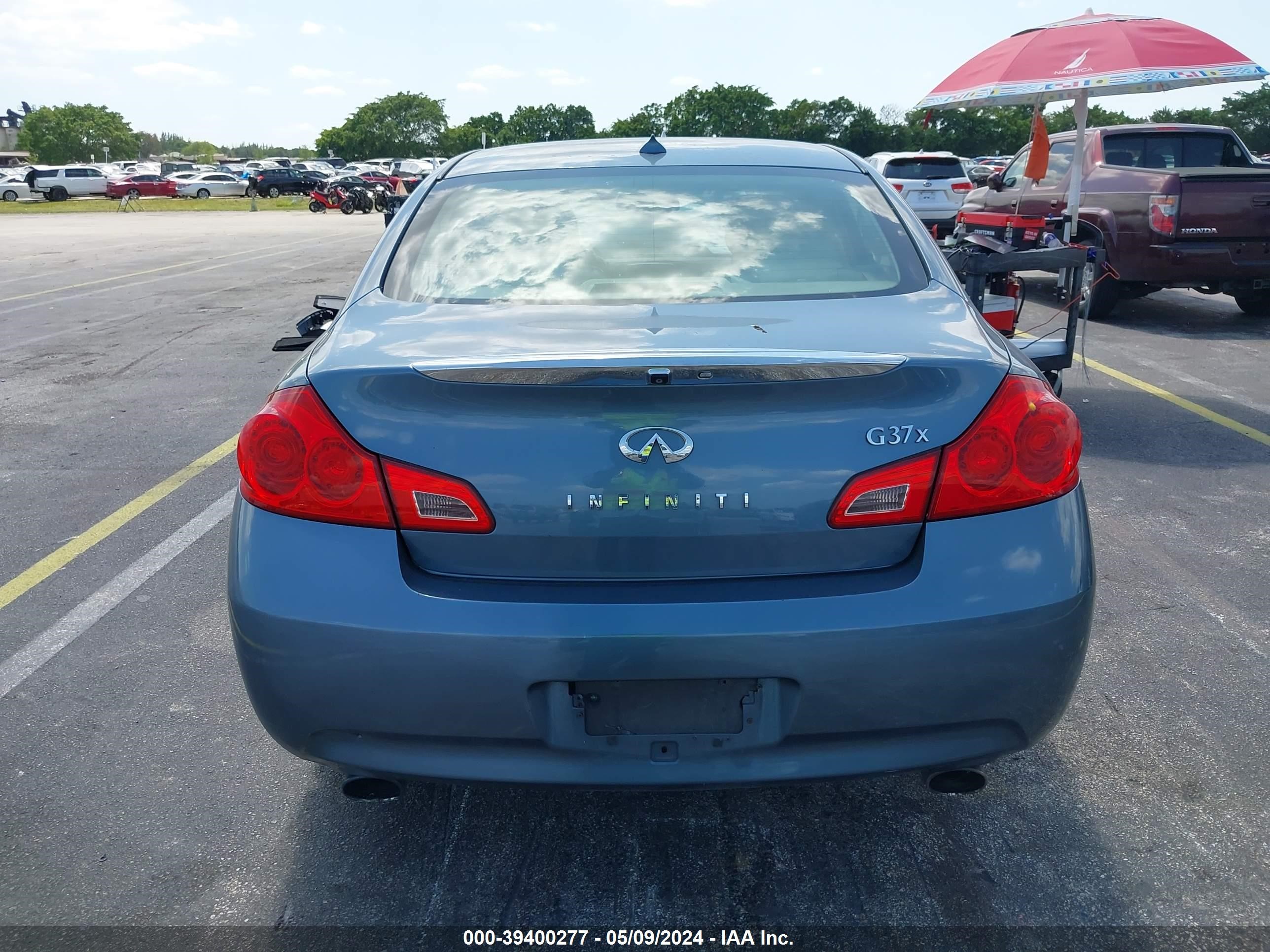 Photo 13 VIN: JNKCV61FX9M362359 - INFINITI NULL 