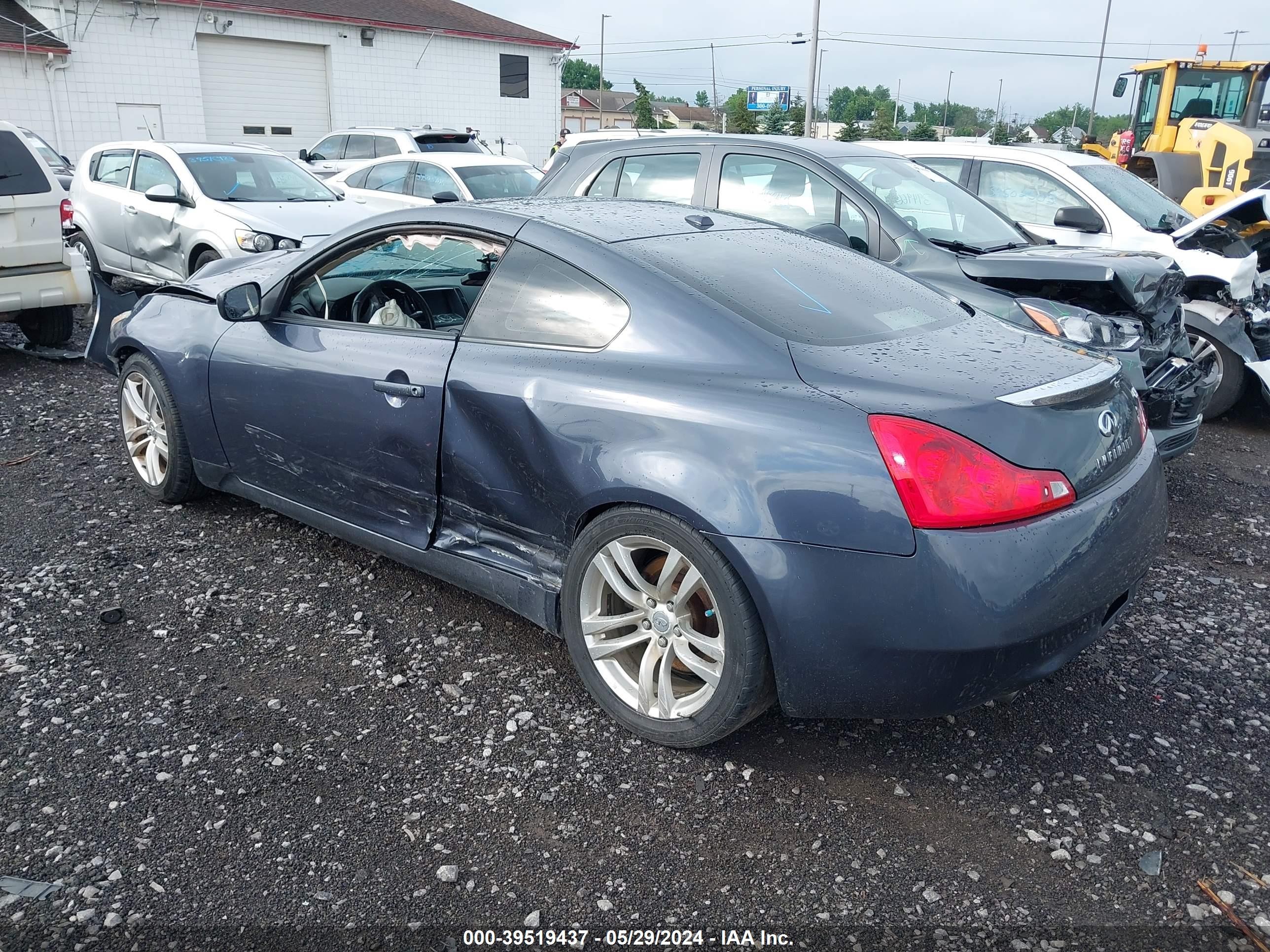 Photo 2 VIN: JNKCV64E08M119032 - INFINITI G 